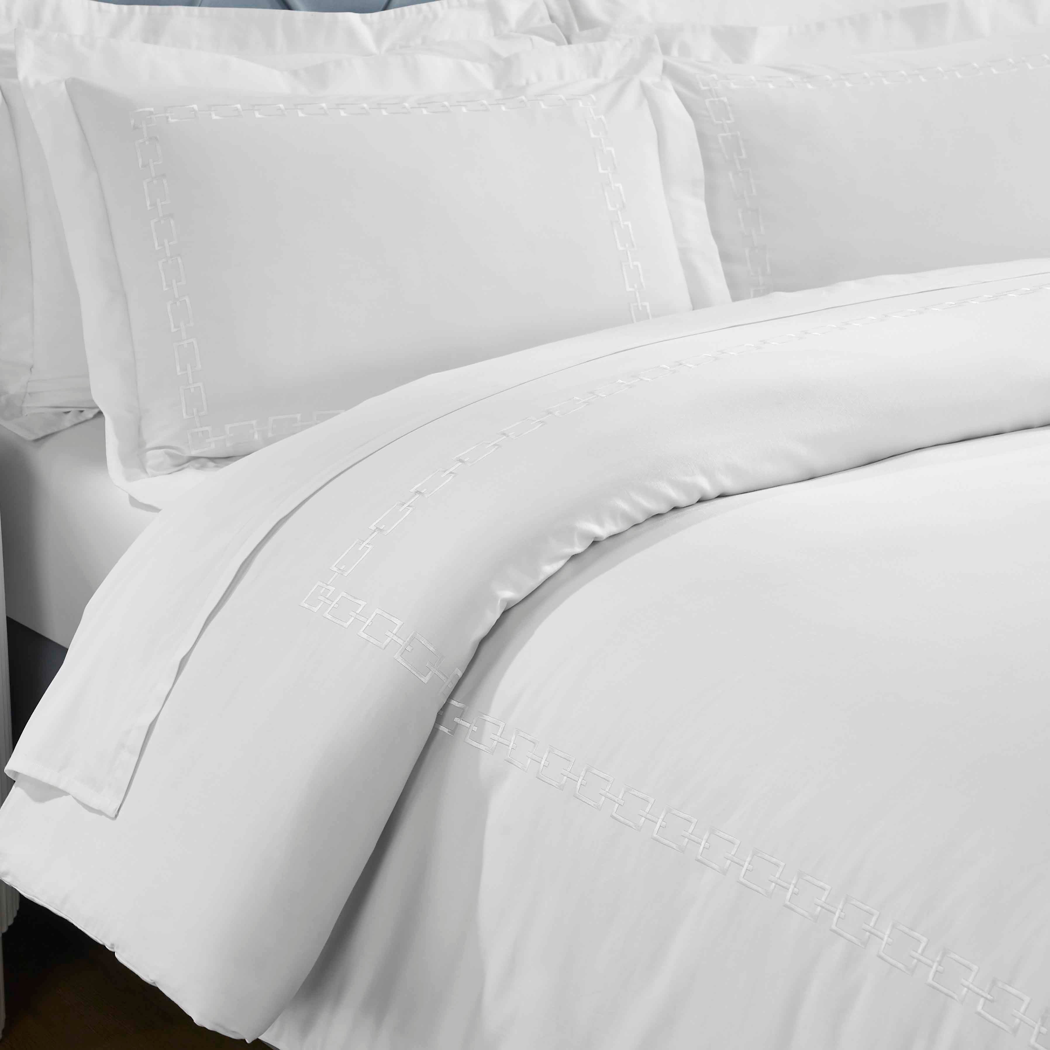 Chain Links Cotton Embroidered 3 Piece Duvet Cover Set - Duvet Cover Set by Superior Brand