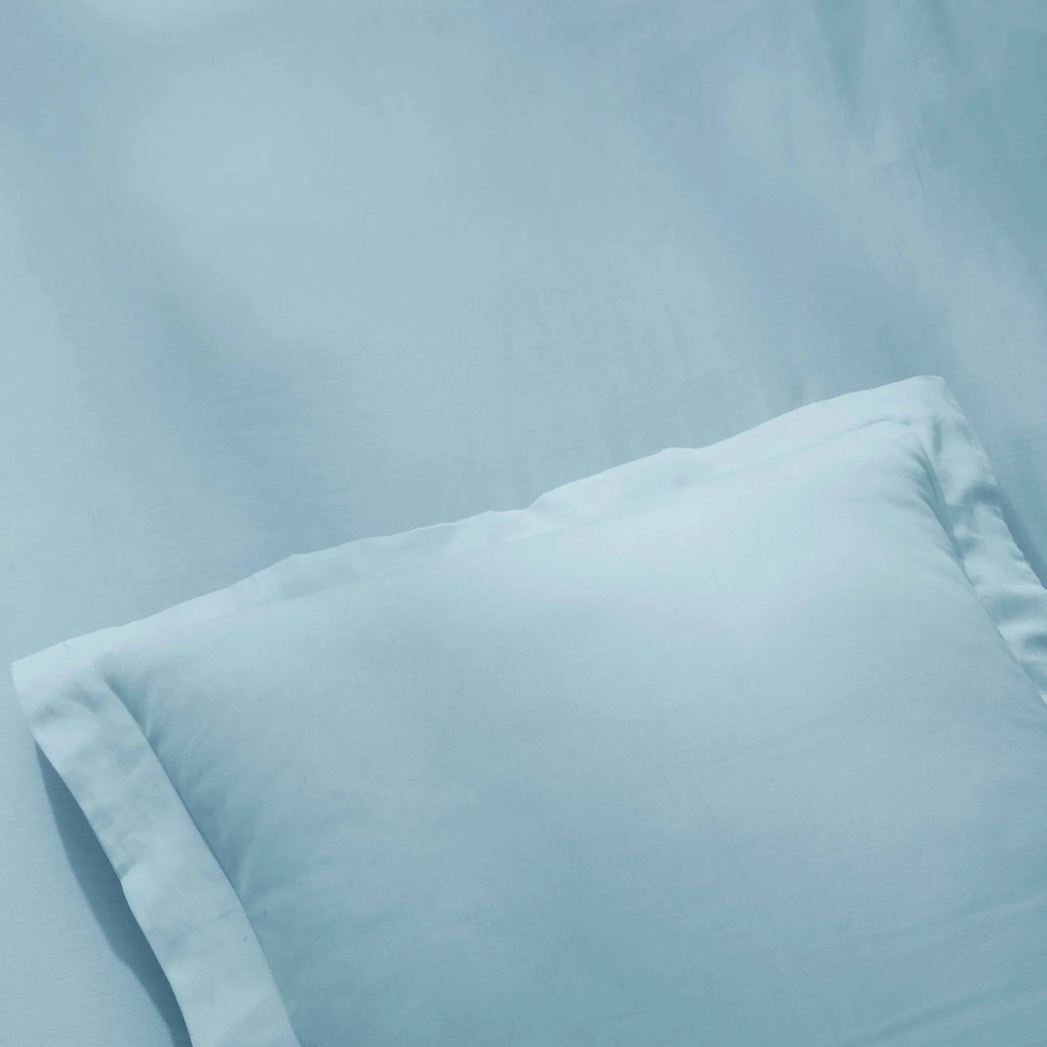 Egyptian Cotton 400 Thread Count Solid Luxury Duvet Cover Set - Egyptian Cotton Duvet Cover Set by Superior Brand