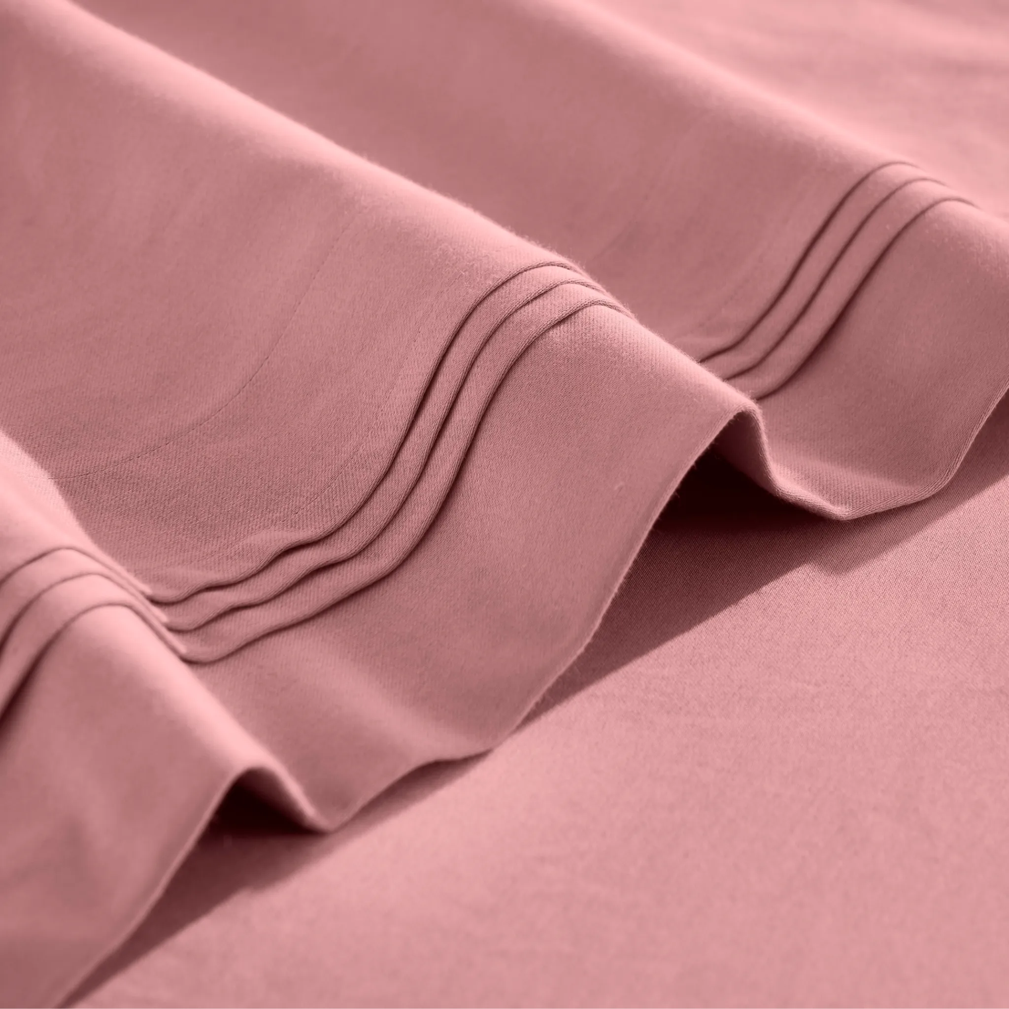 650 Thread Count Egyptian Cotton Bed Sheets - Sateen Weave - Egyptian Cotton Sheet Set by Superior Brand