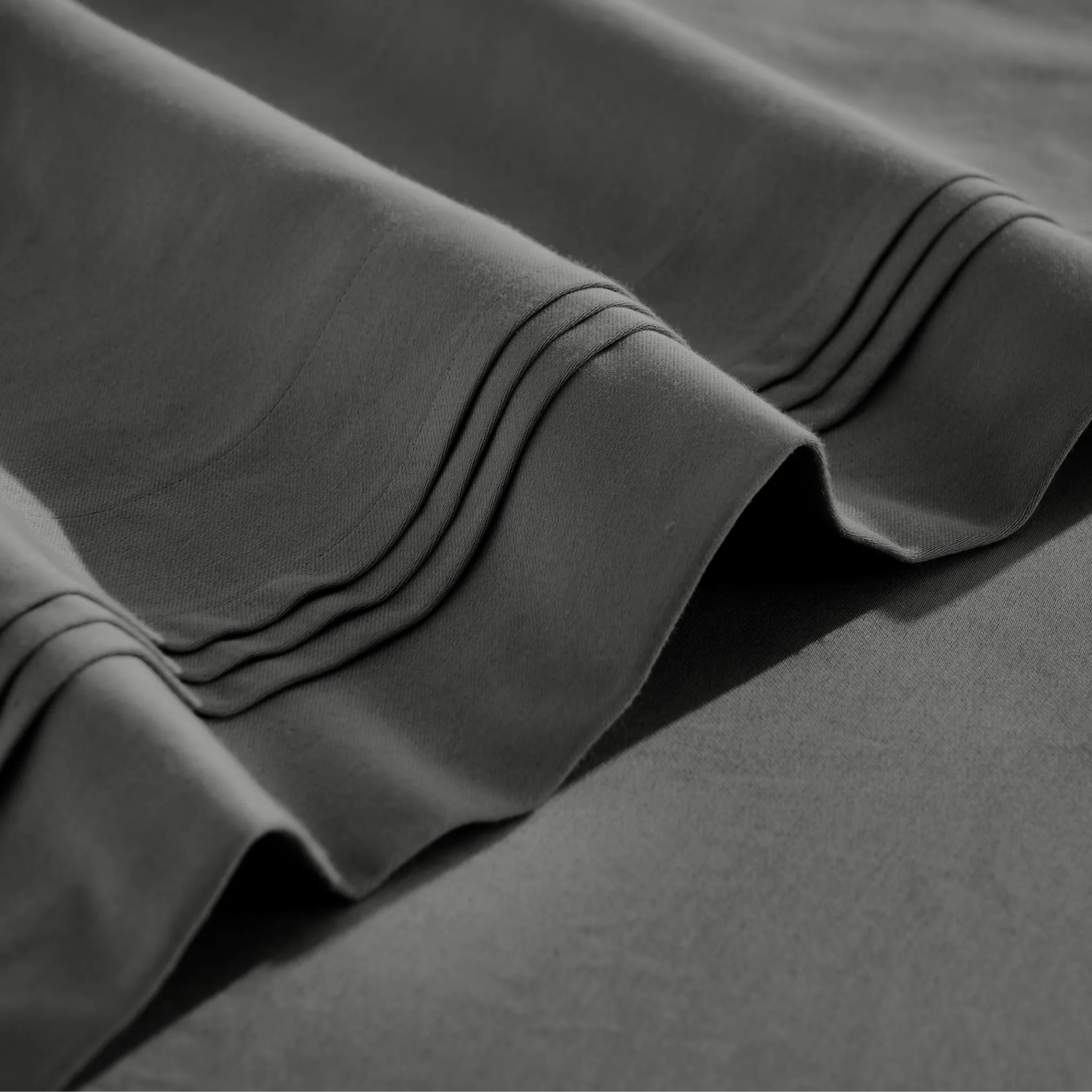 650 Thread Count Egyptian Cotton Bed Sheets - Sateen Weave - Egyptian Cotton Sheet Set by Superior Brand