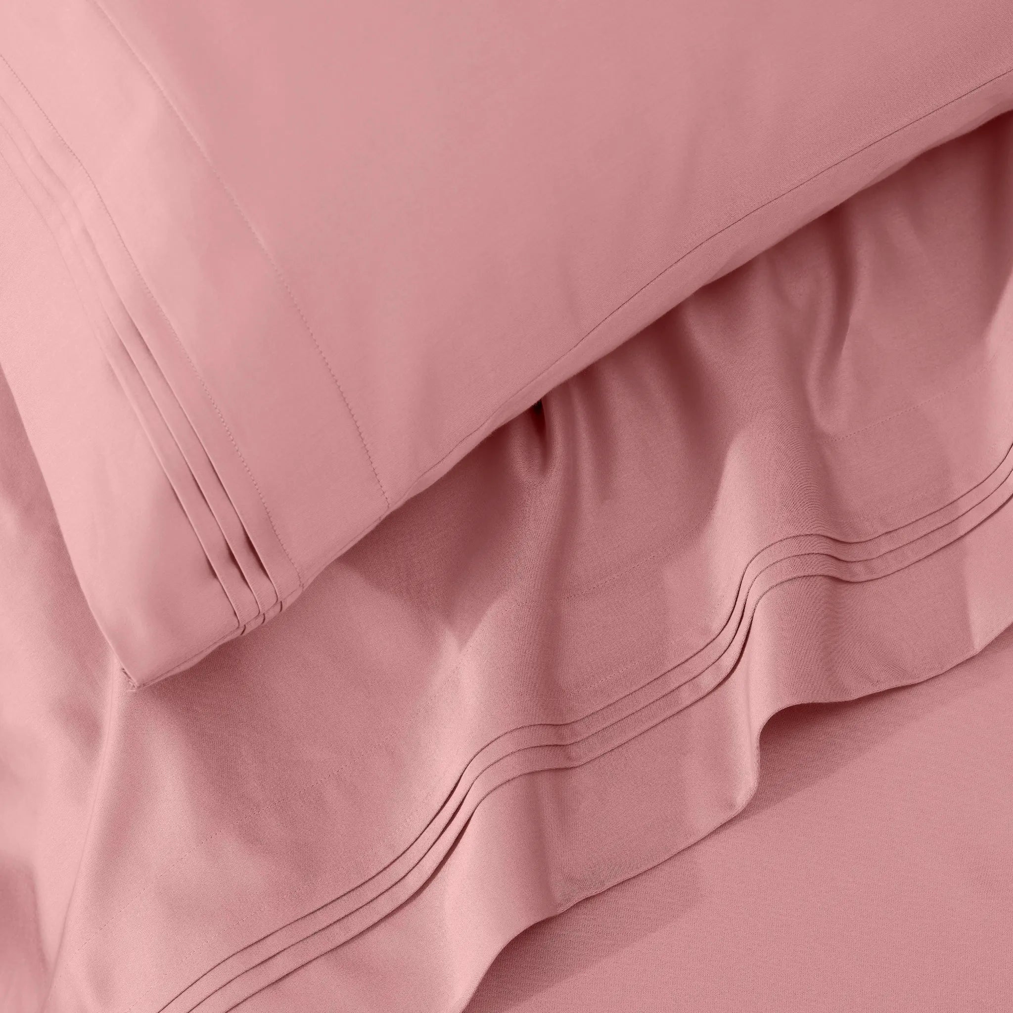 100% Egyptian Cotton 650 Thread Count Solid Pillowcase Set - Egyptian Cotton Pillowcases by Superior Brand