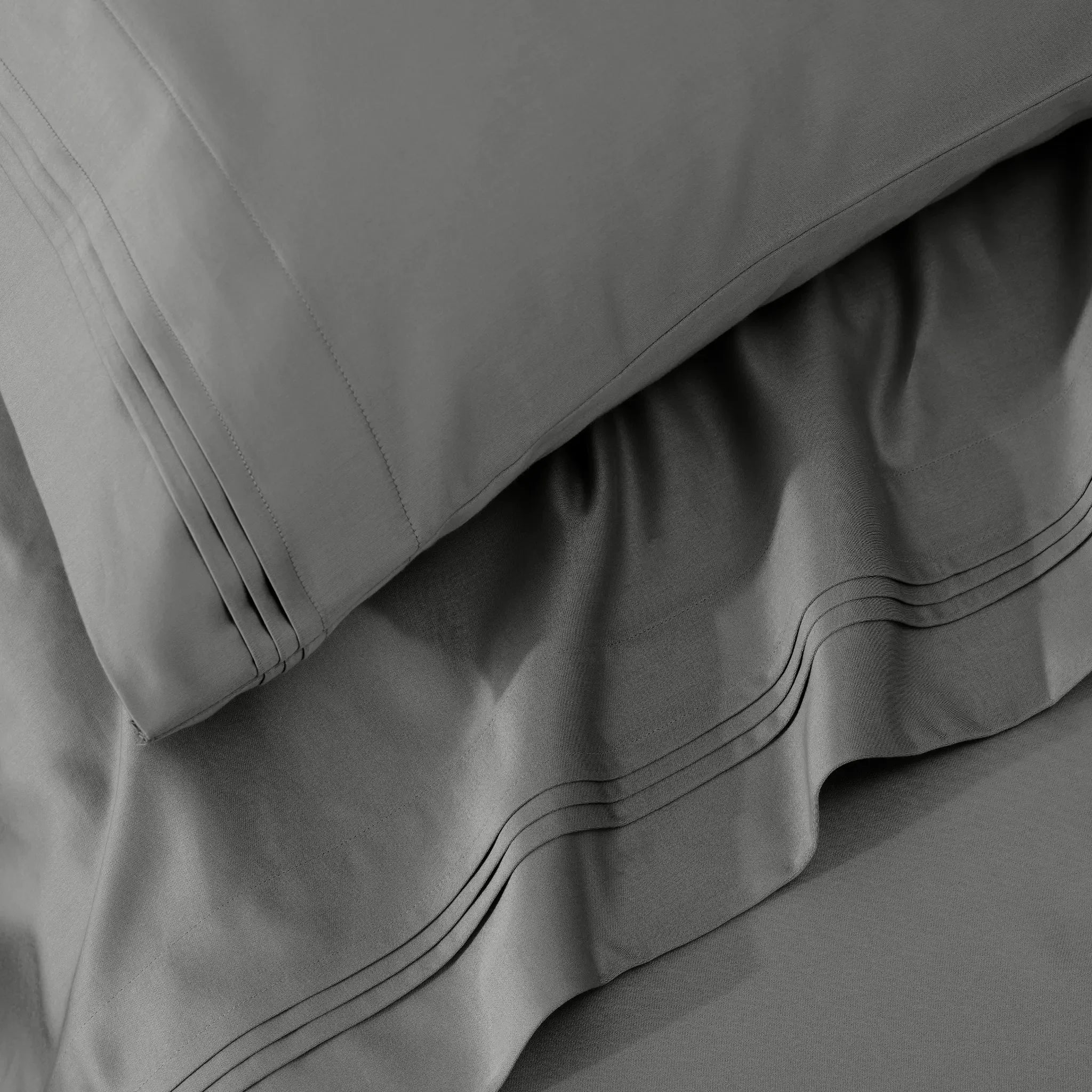 100% Egyptian Cotton 650 Thread Count Solid Pillowcase Set - Egyptian Cotton Pillowcases by Superior Brand