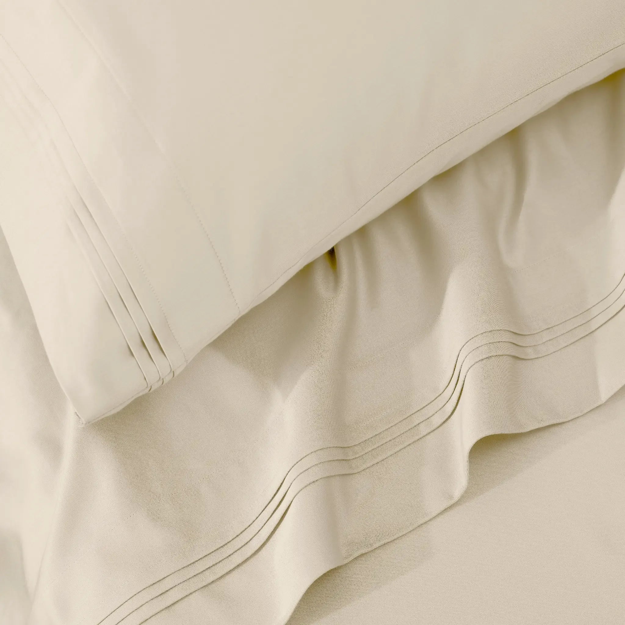 100% Egyptian Cotton 650 Thread Count Solid Pillowcase Set - Egyptian Cotton Pillowcases by Superior Brand