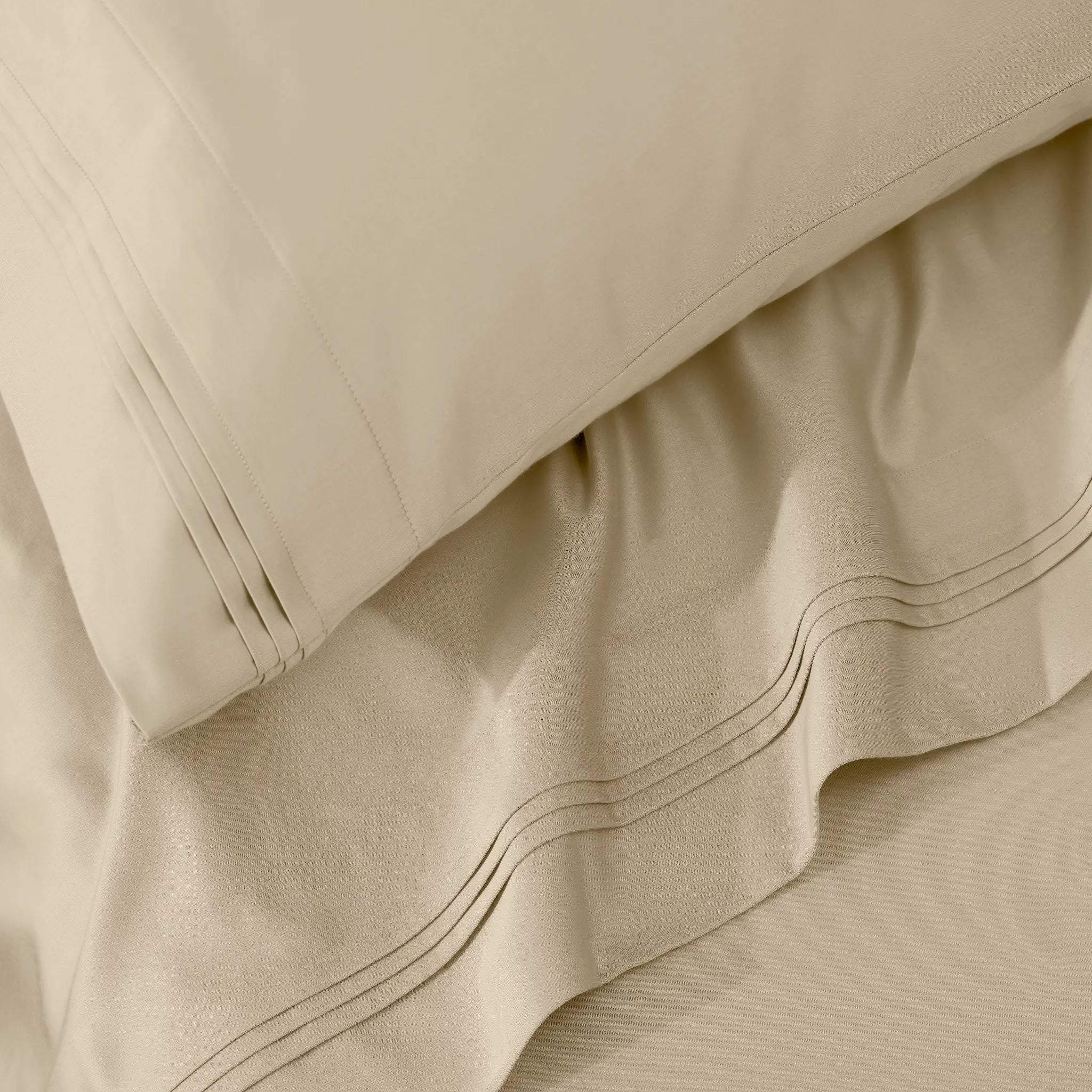 100% Egyptian Cotton 650 Thread Count Solid Pillowcase Set - Egyptian Cotton Pillowcases by Superior Brand