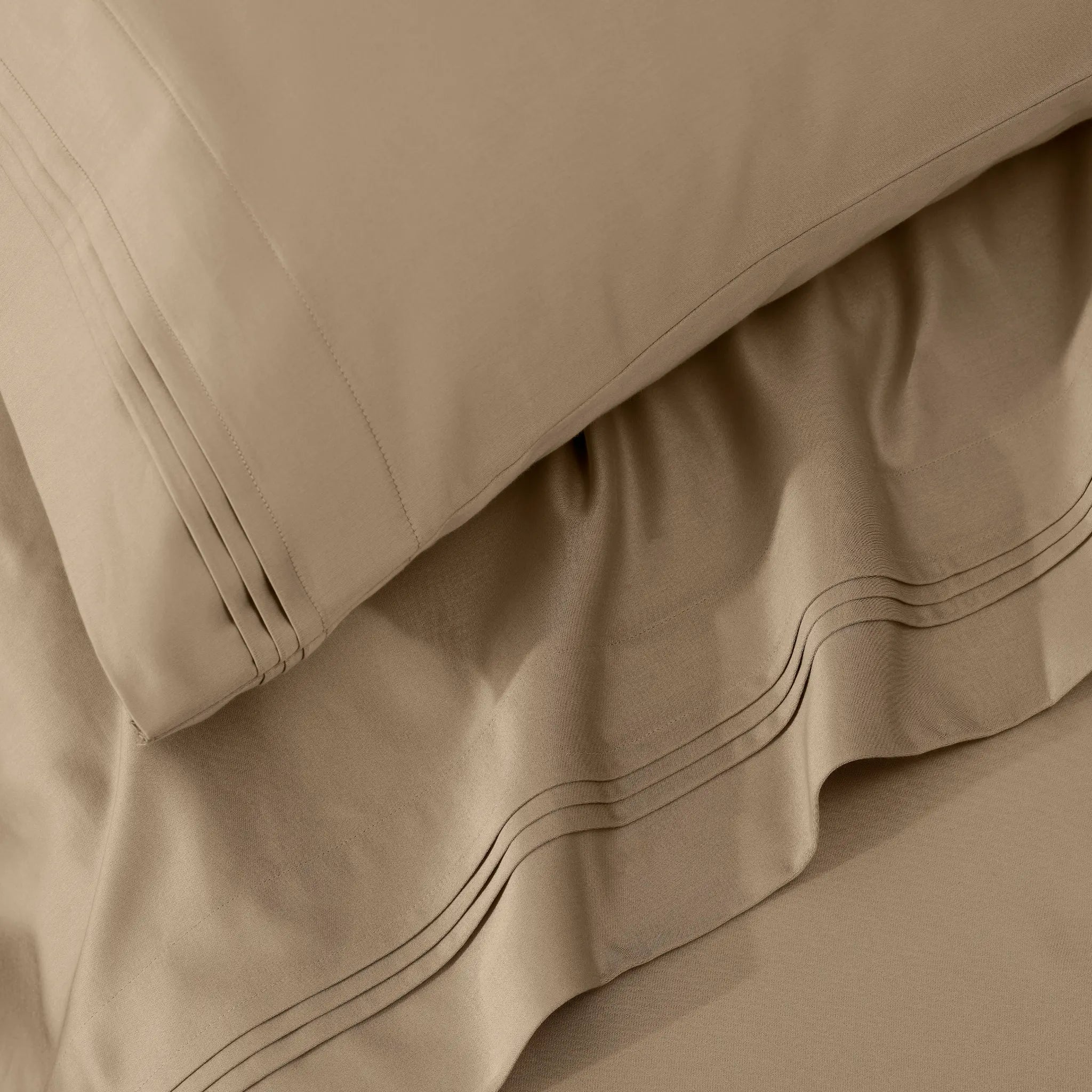 100% Egyptian Cotton 650 Thread Count Solid Pillowcase Set - Egyptian Cotton Pillowcases by Superior Brand