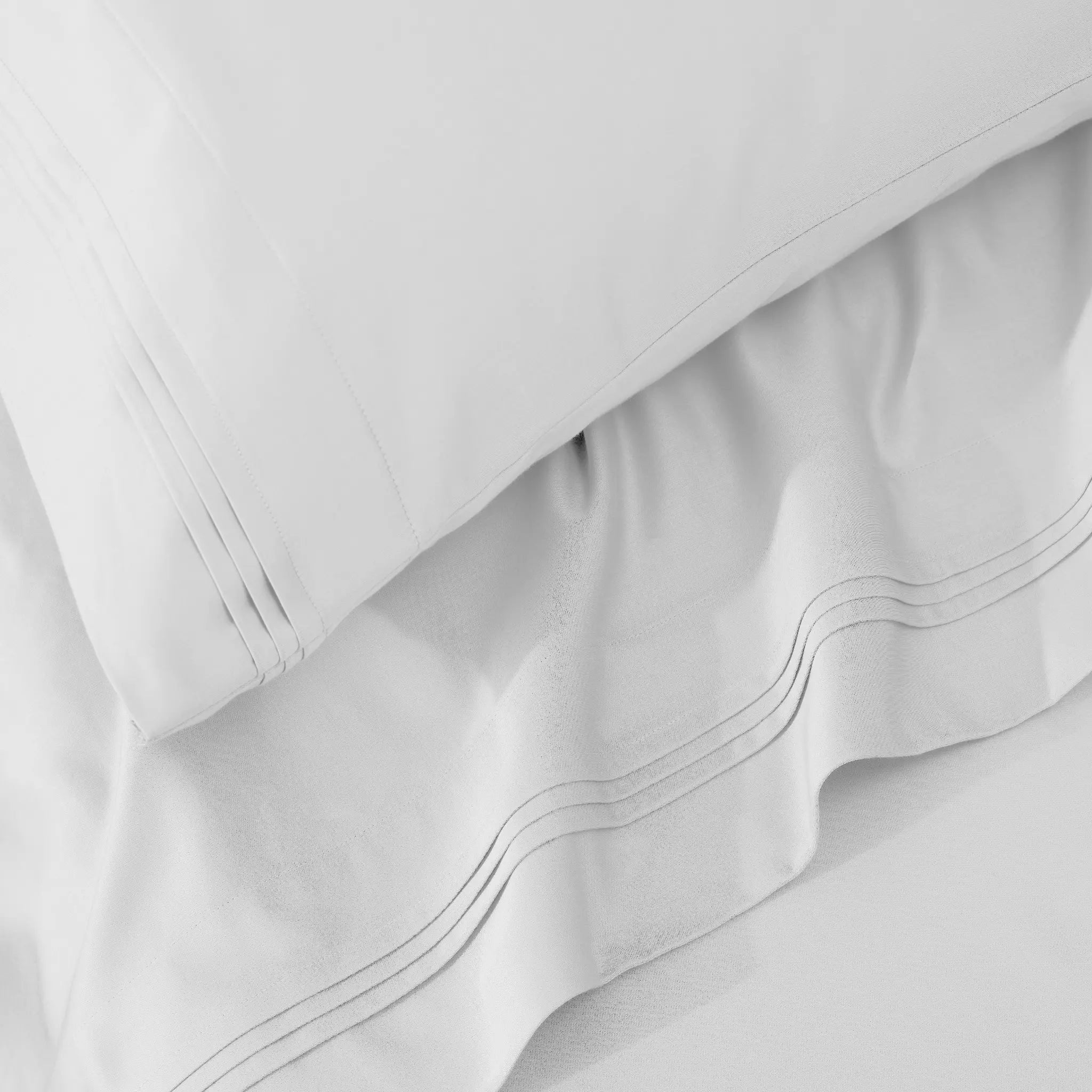 100% Egyptian Cotton 650 Thread Count Solid Pillowcase Set - Egyptian Cotton Pillowcases by Superior Brand