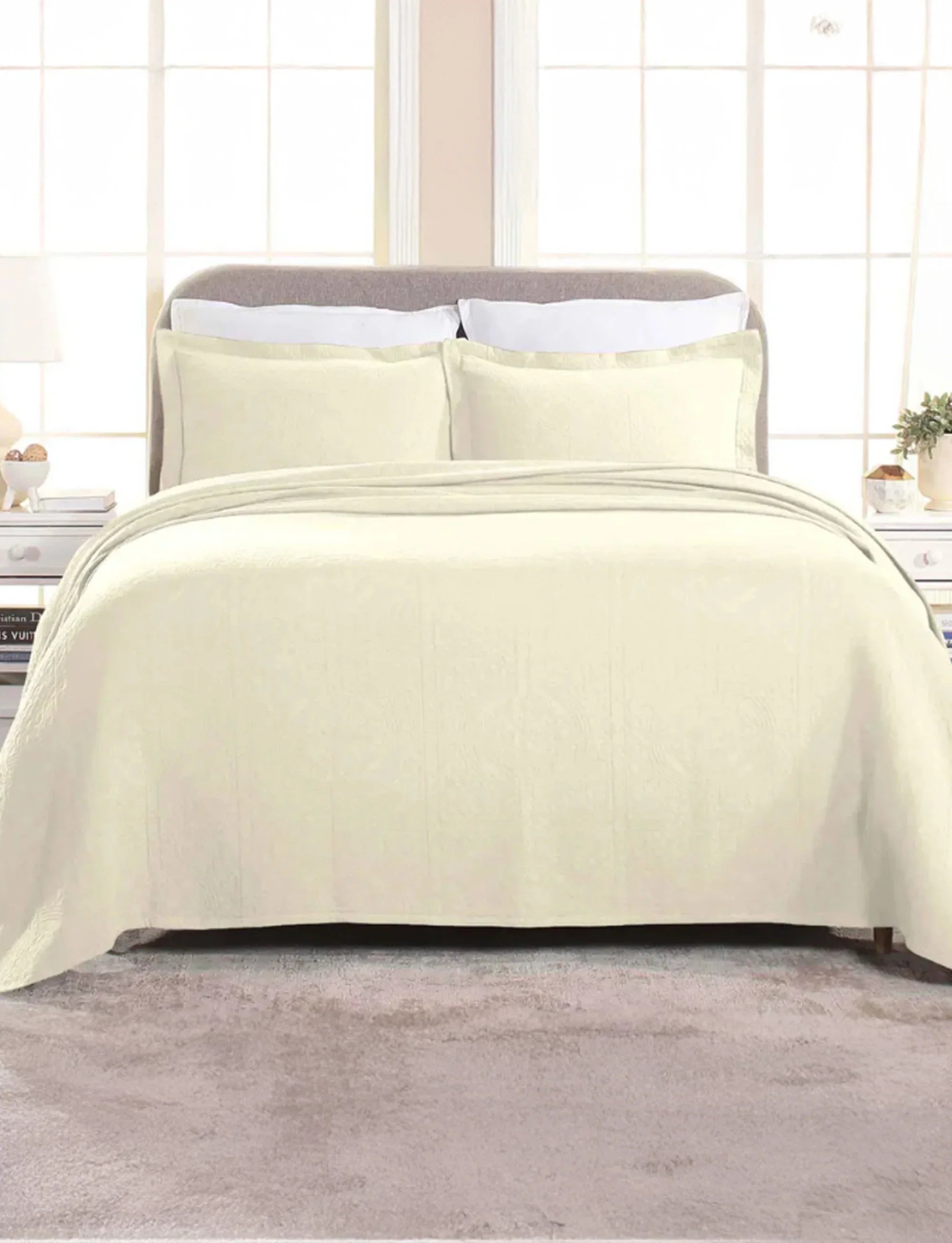 Lightweight Cotton Bedspread Sets 3-Piece Fleur De Lis Jacquard Matelassé - Bedspread by Superior Brand
