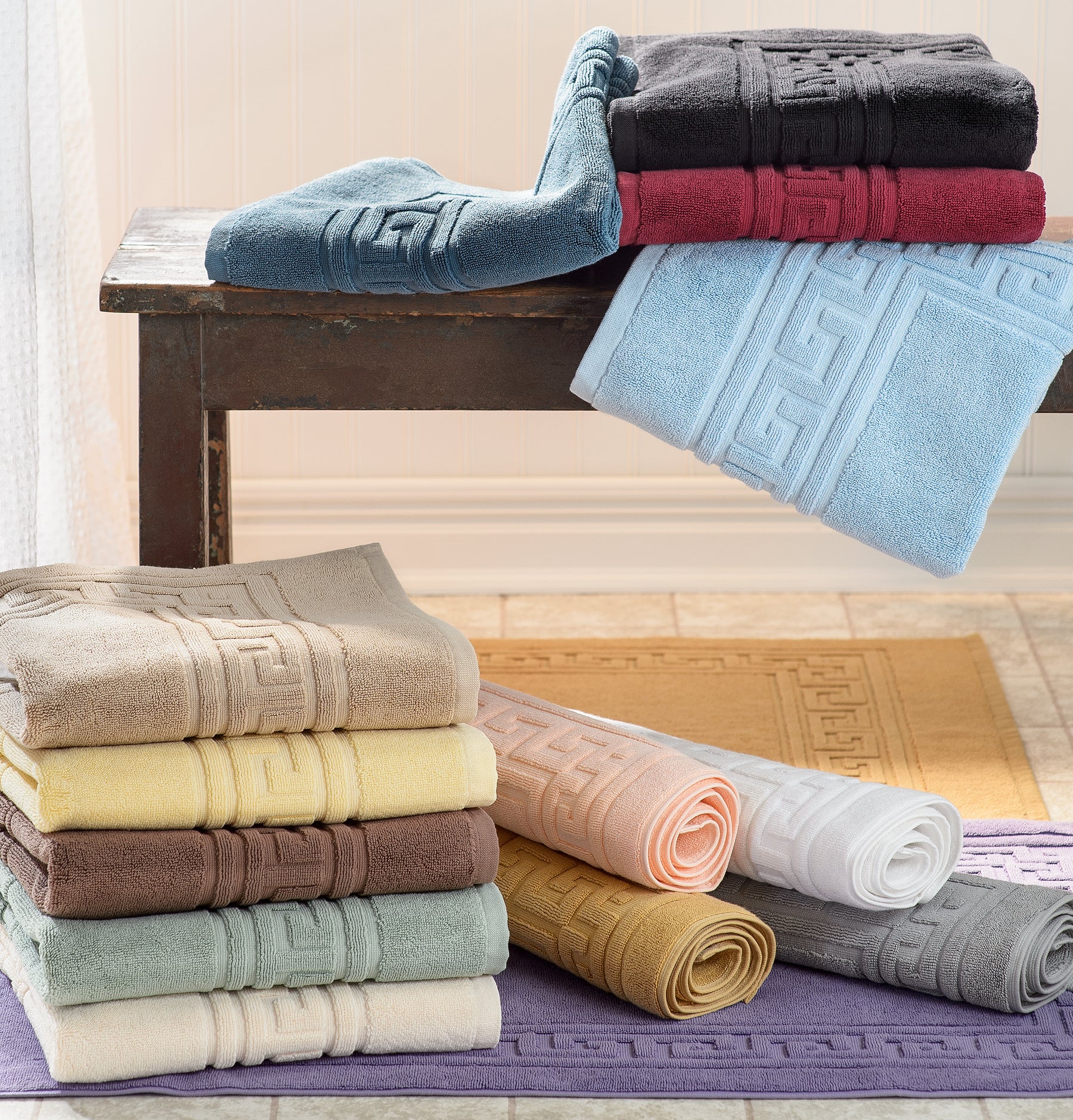 100% Cotton Highly-Absorbent Greek Key Border Solid 2-Piece Bath Mat Set