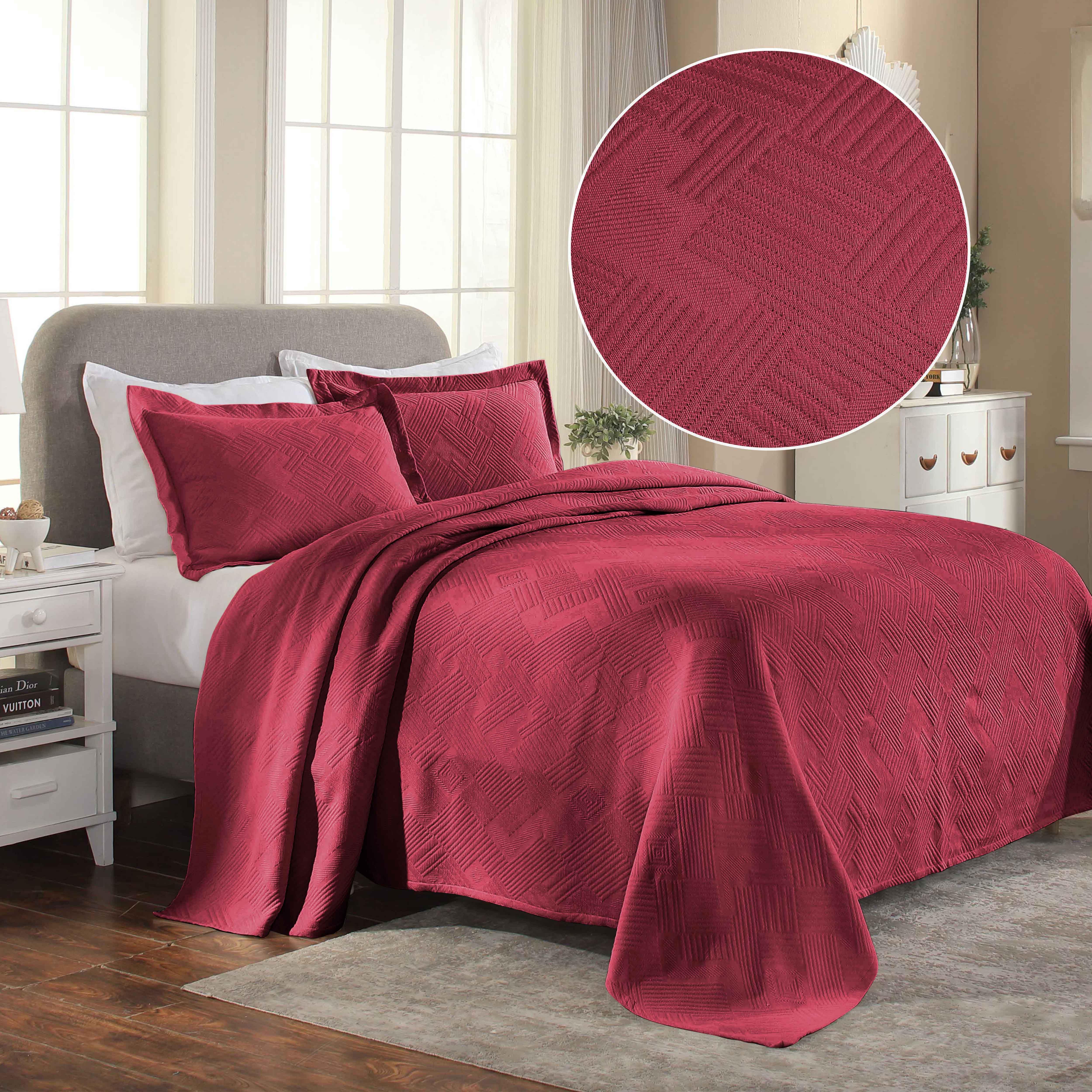 Lightweight Cotton Bedspread Sets 3-Piece Geometric Fret Jacquard Matelassé Scalloped - Bedspread by Superior Brand