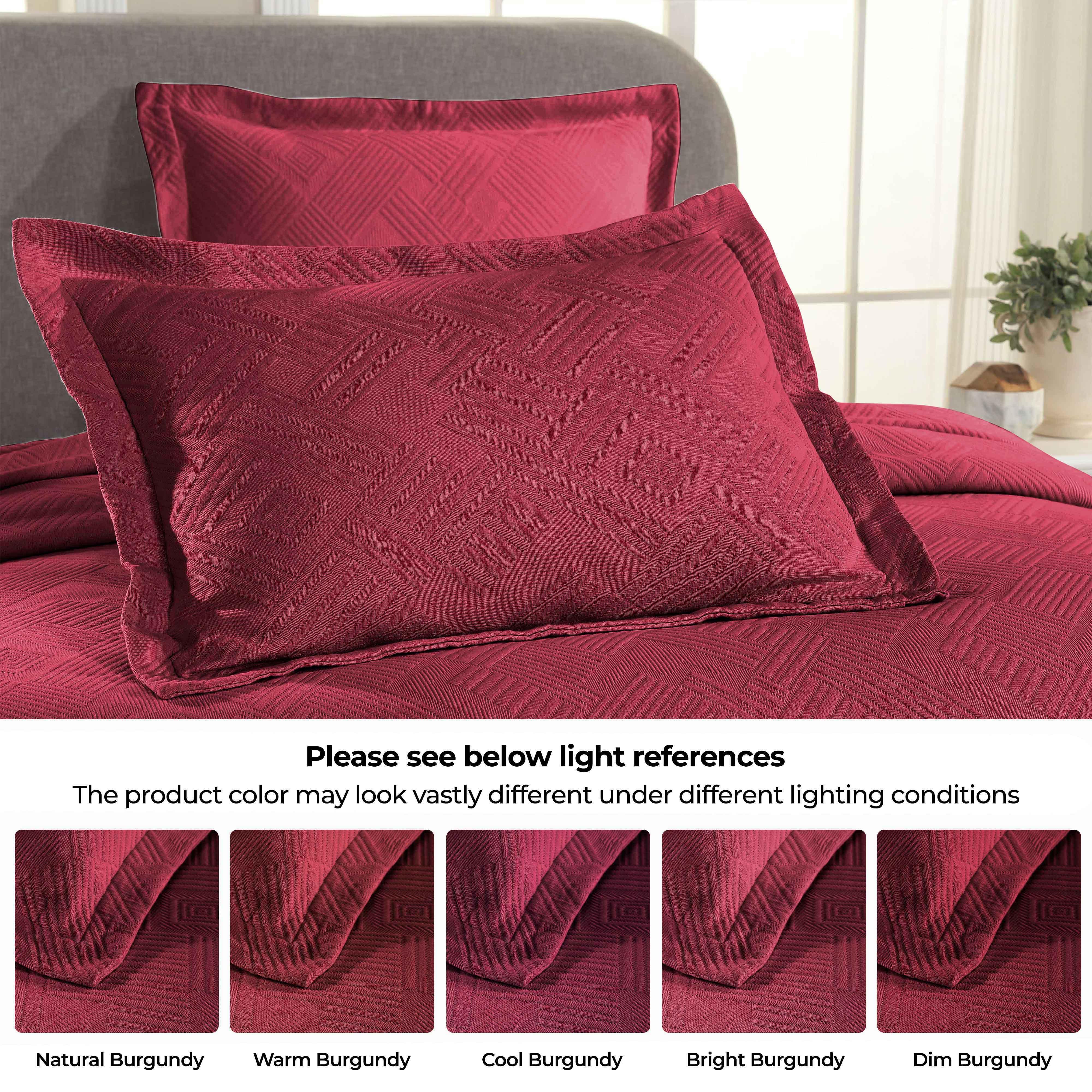 Lightweight Cotton Bedspread Sets 3-Piece Geometric Fret Jacquard Matelassé Scalloped - Bedspread by Superior Brand