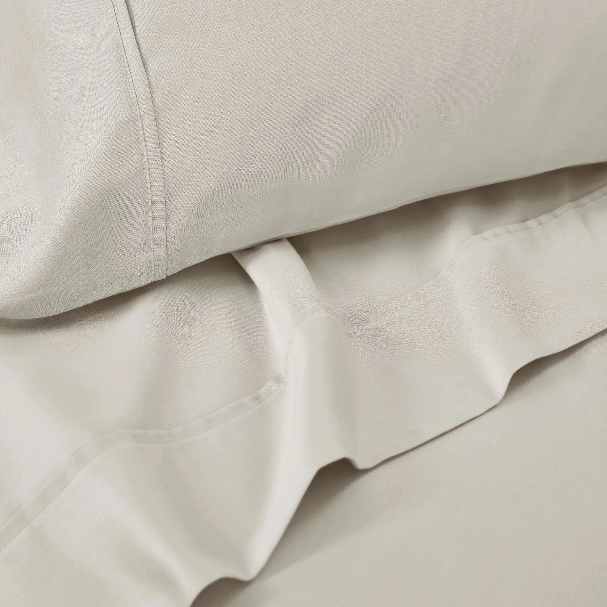 Cotton Blend 1500 Thread Count Solid Deep Pocket Sheet Set - Sheet Set by Superior Brand