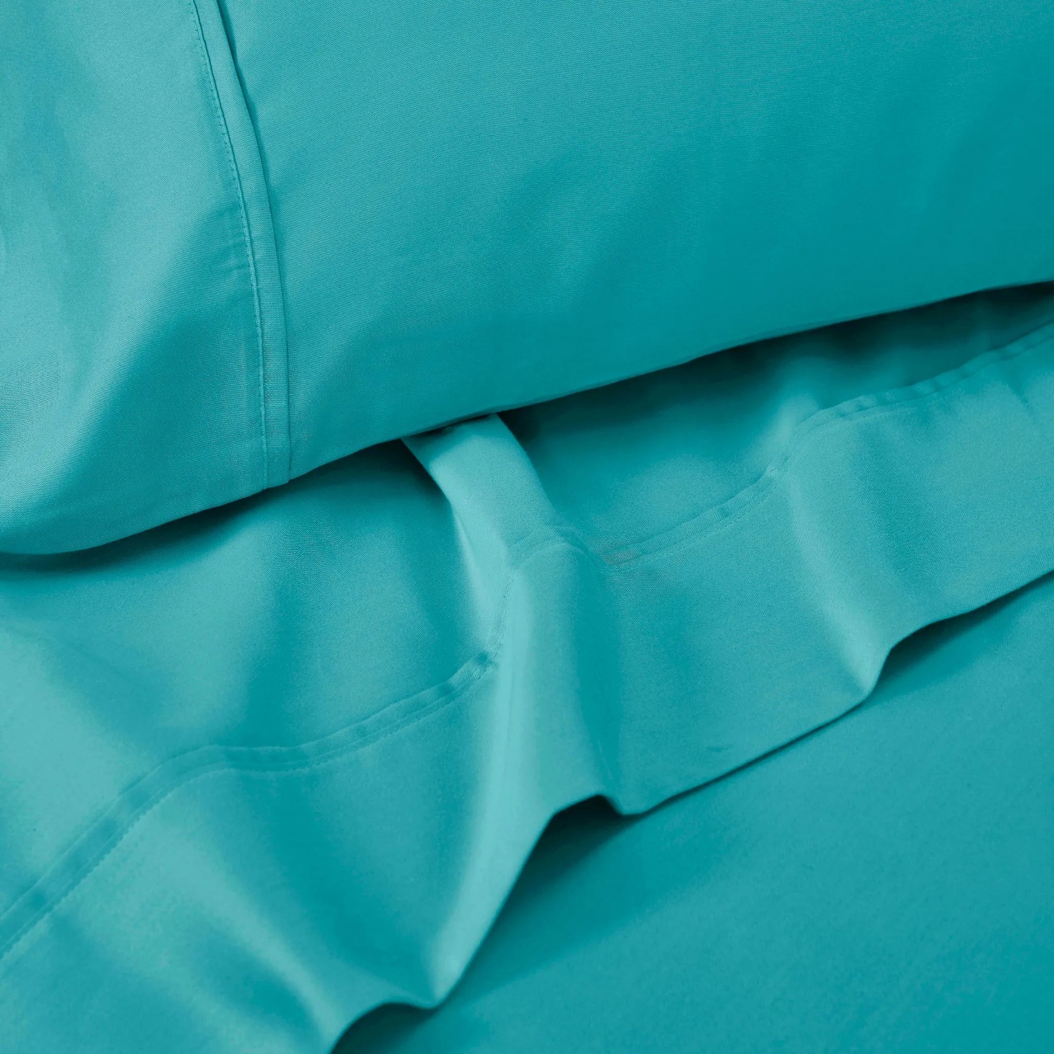Cotton Blend 1500 Thread Count Solid Deep Pocket Sheet Set - Sheet Set by Superior Brand