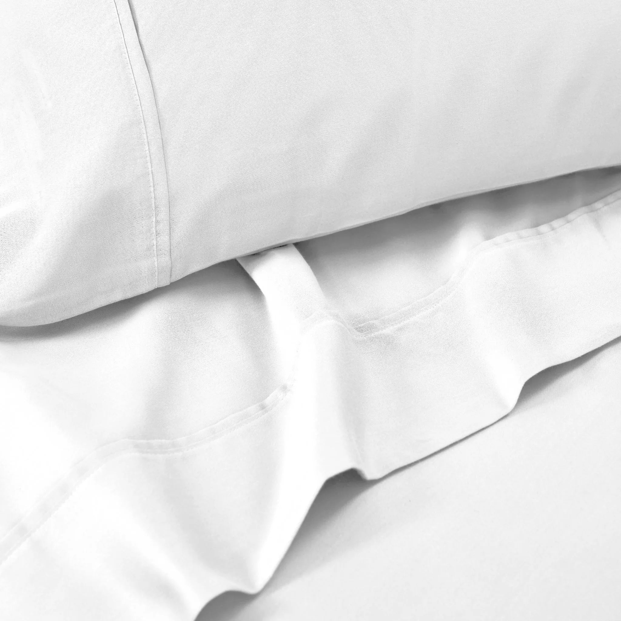 Cotton Blend 1500 Thread Count Solid Deep Pocket Sheet Set - Sheet Set by Superior Brand