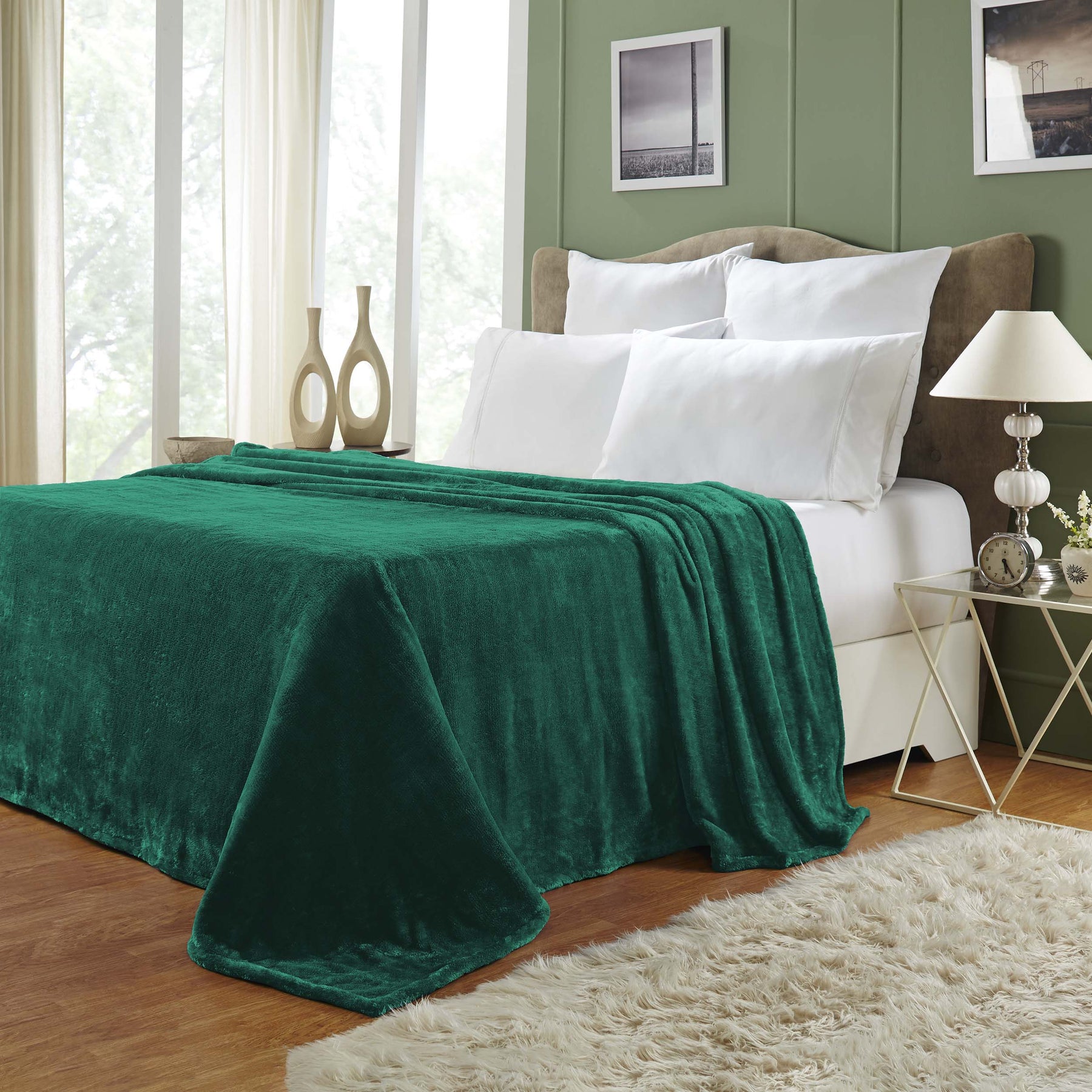 Superior Fleece Plush Medium Weight Fluffy Soft Decorative Solid Blanket