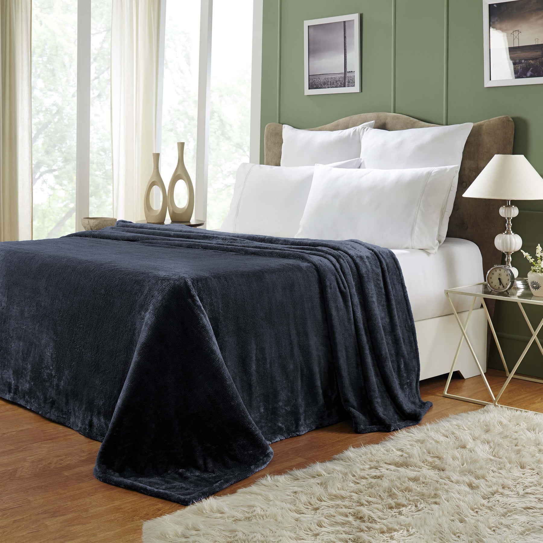 Superior Fleece Plush Medium Weight Fluffy Soft Decorative Solid Blanket
