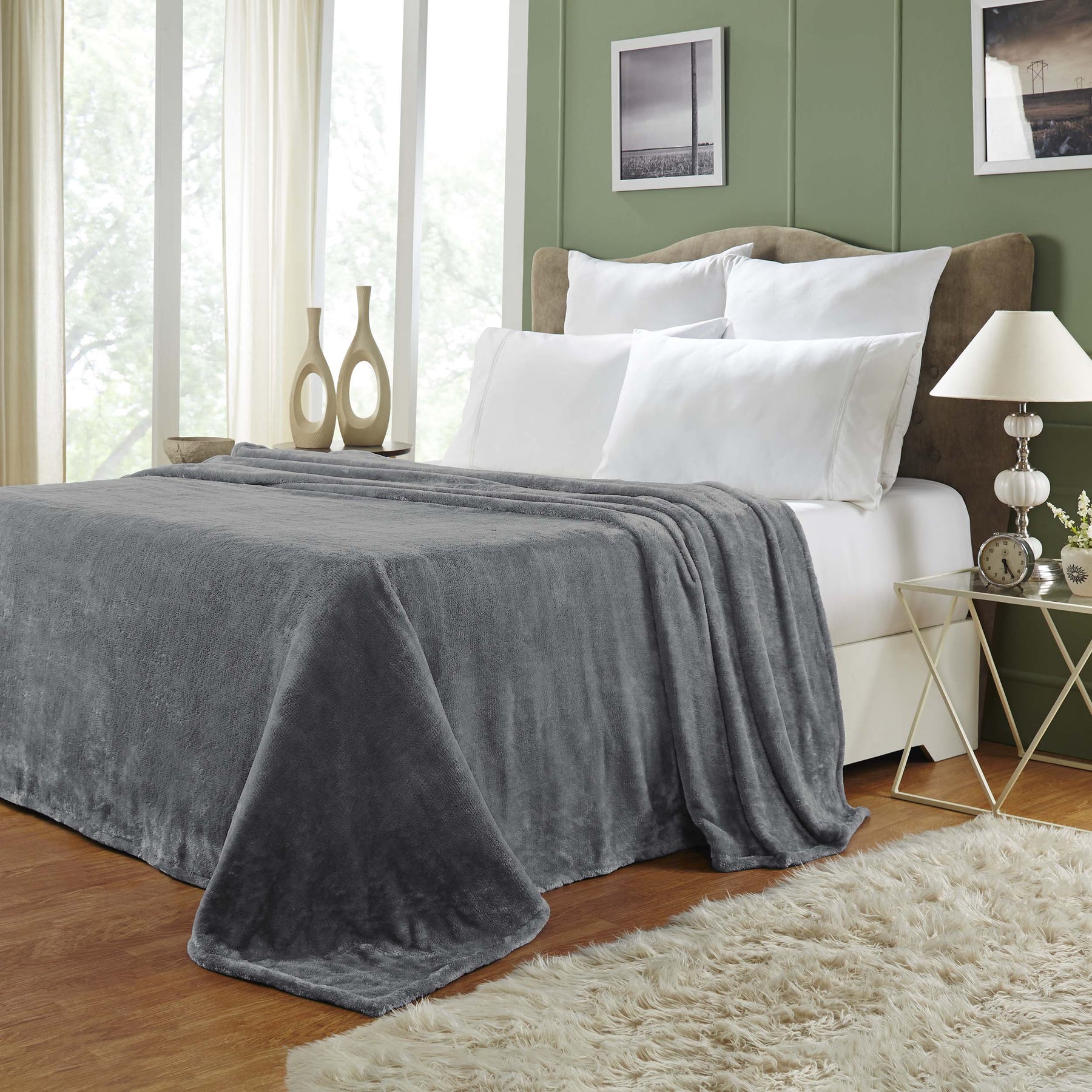 Superior Fleece Plush Medium Weight Fluffy Soft Decorative Solid Blanket