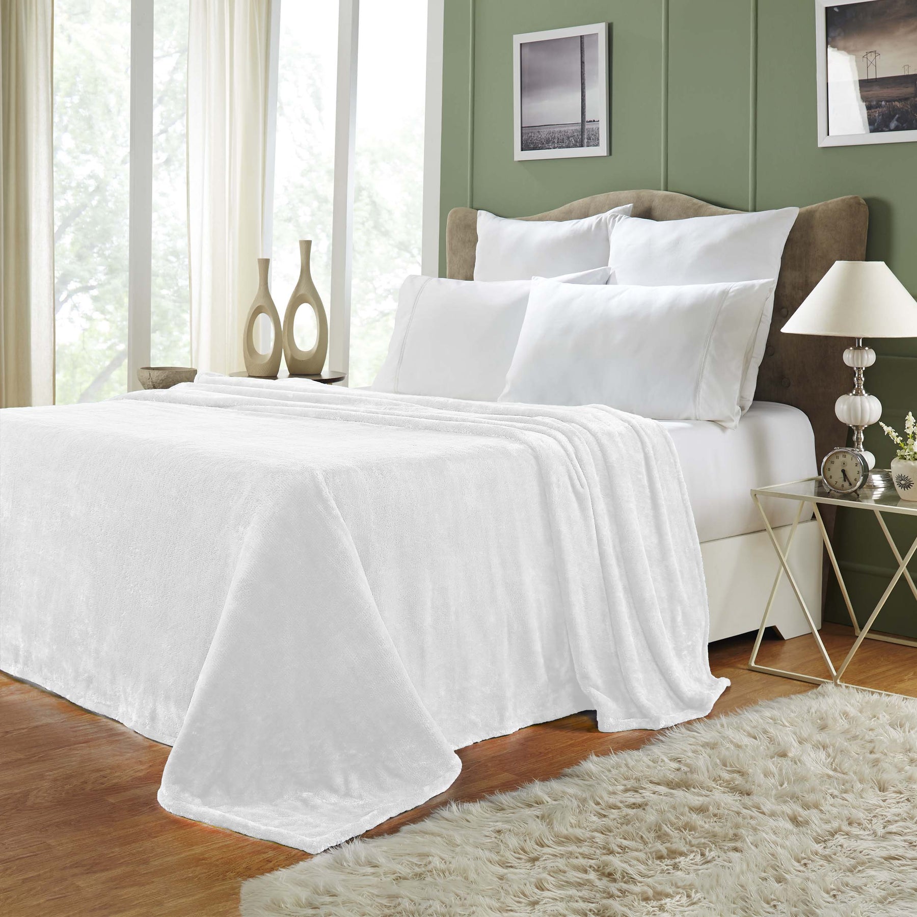 Superior Fleece Plush Medium Weight Fluffy Soft Decorative Solid Blanket