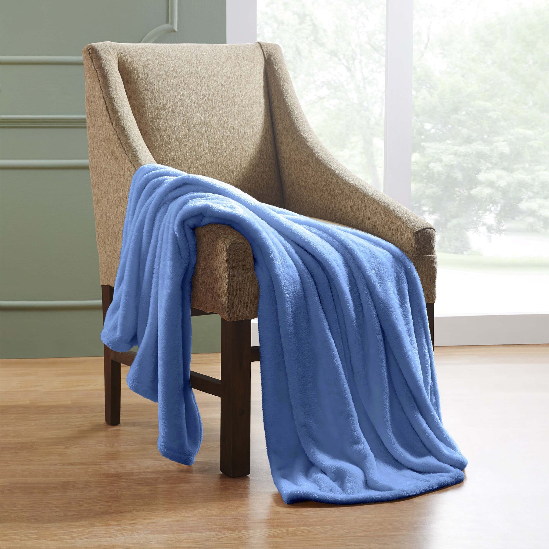 Superior Fleece Plush Medium Weight Fluffy Soft Decorative Solid Blanket