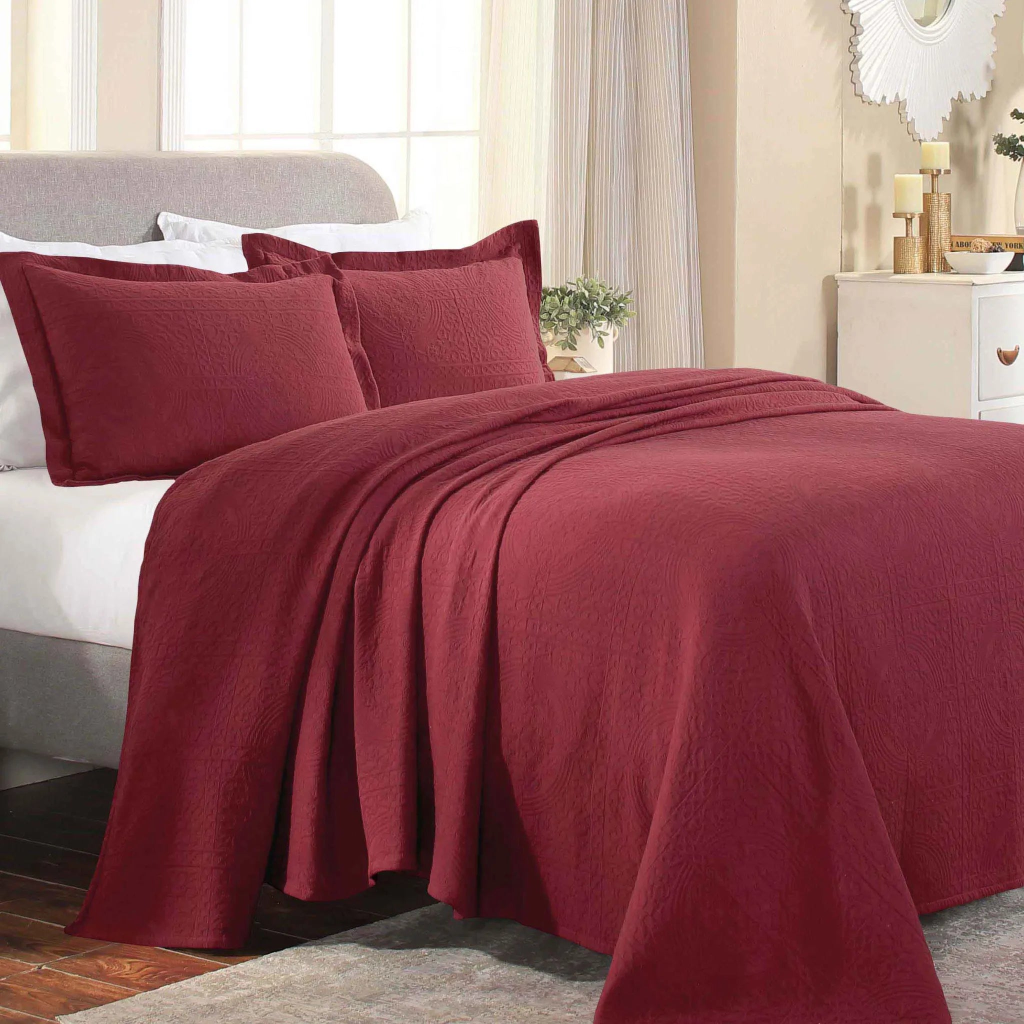 Fleur De Lis Jacquard Matelassé Cotton Medallion Bedspread Set - Bedspread by Superior Brand