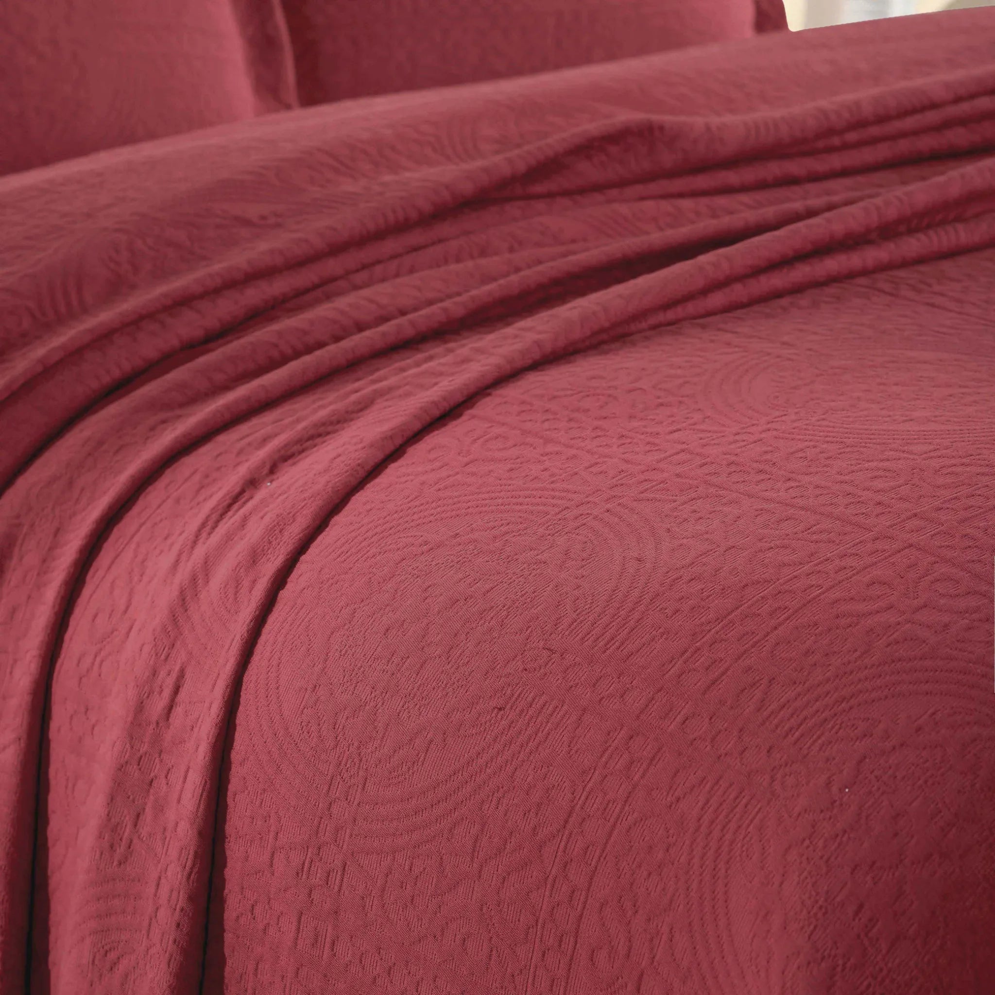 Fleur De Lis Jacquard Matelassé Cotton Medallion Bedspread Set - Bedspread by Superior Brand