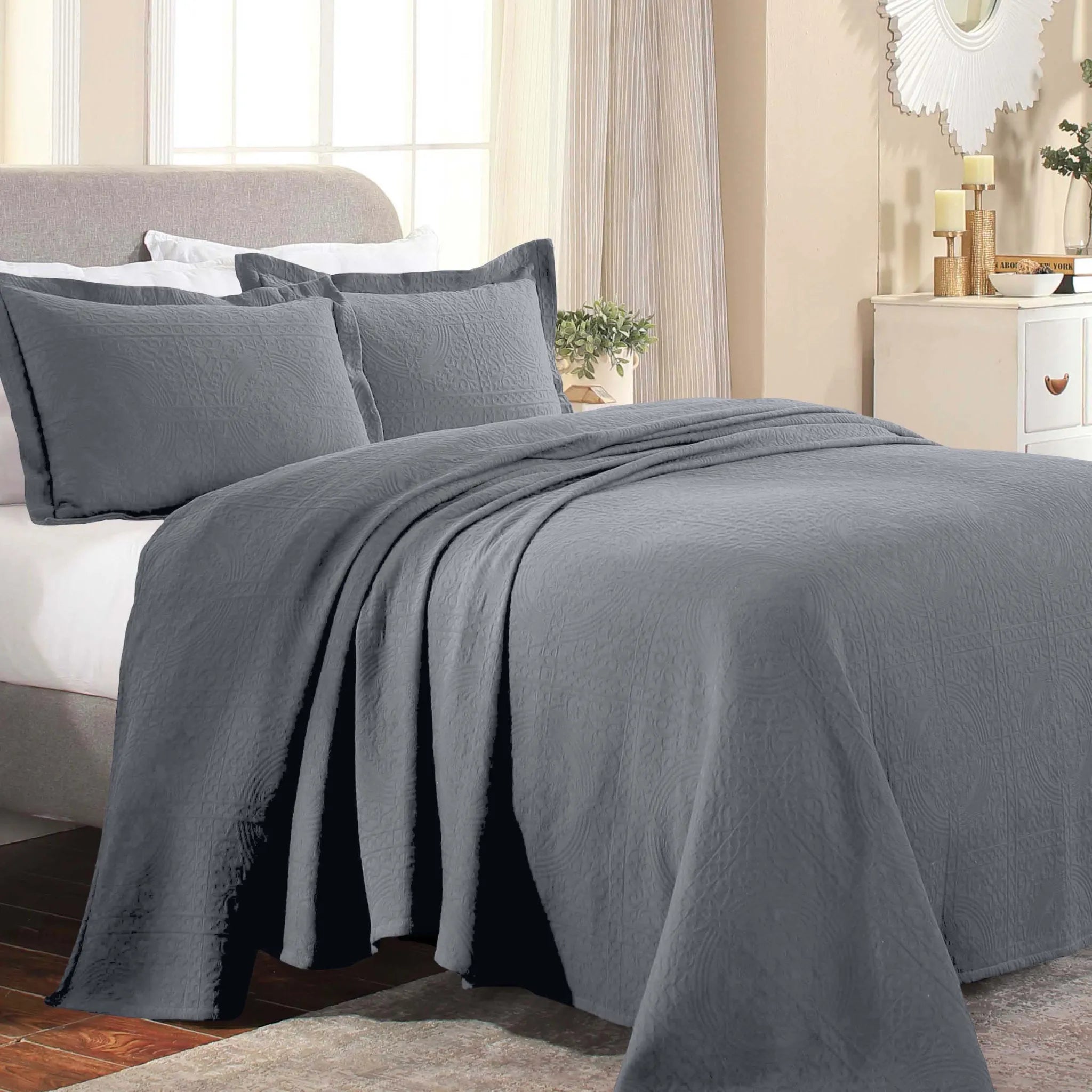 Fleur De Lis Jacquard Matelassé Cotton Medallion Bedspread Set - Bedspread by Superior Brand