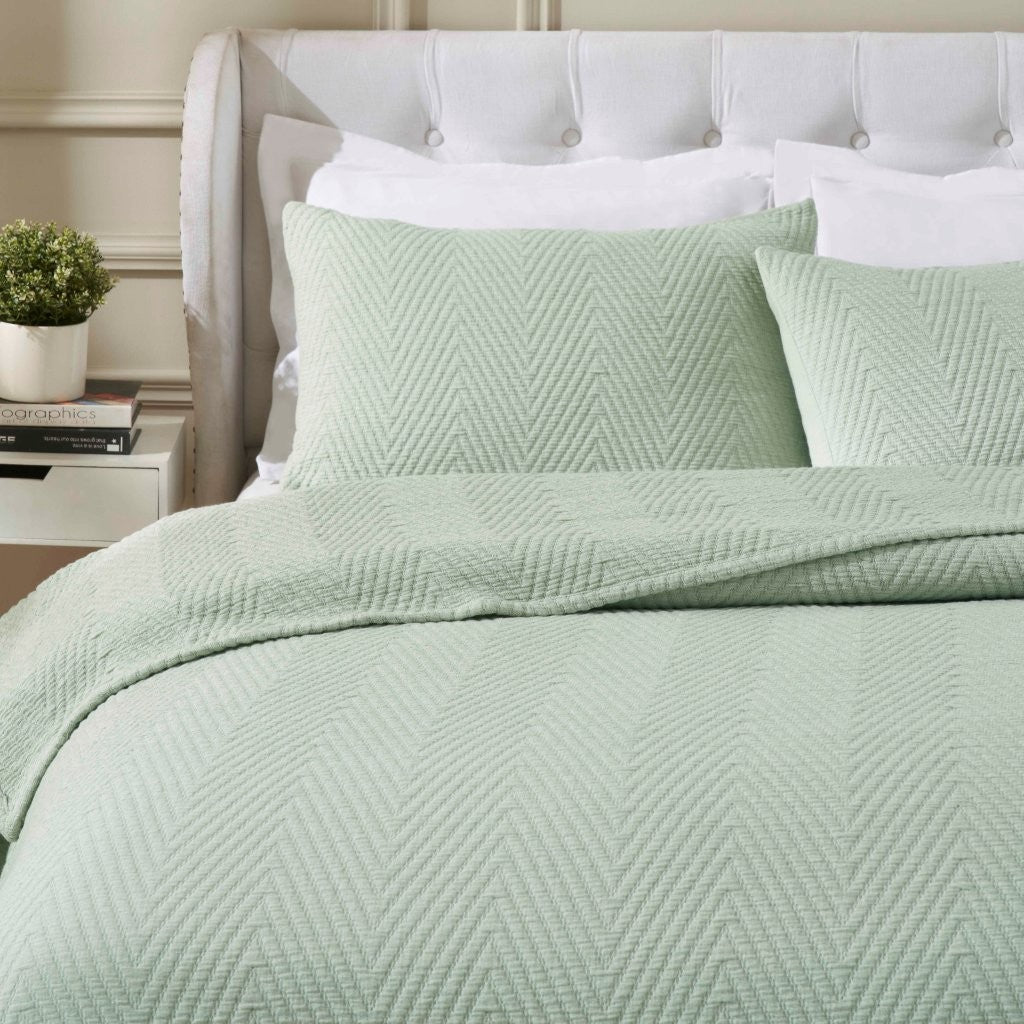 Aswan Cotton Medium Weight Textured Modern Chevron Woven Coverlet - Coverlet by Superior Brand