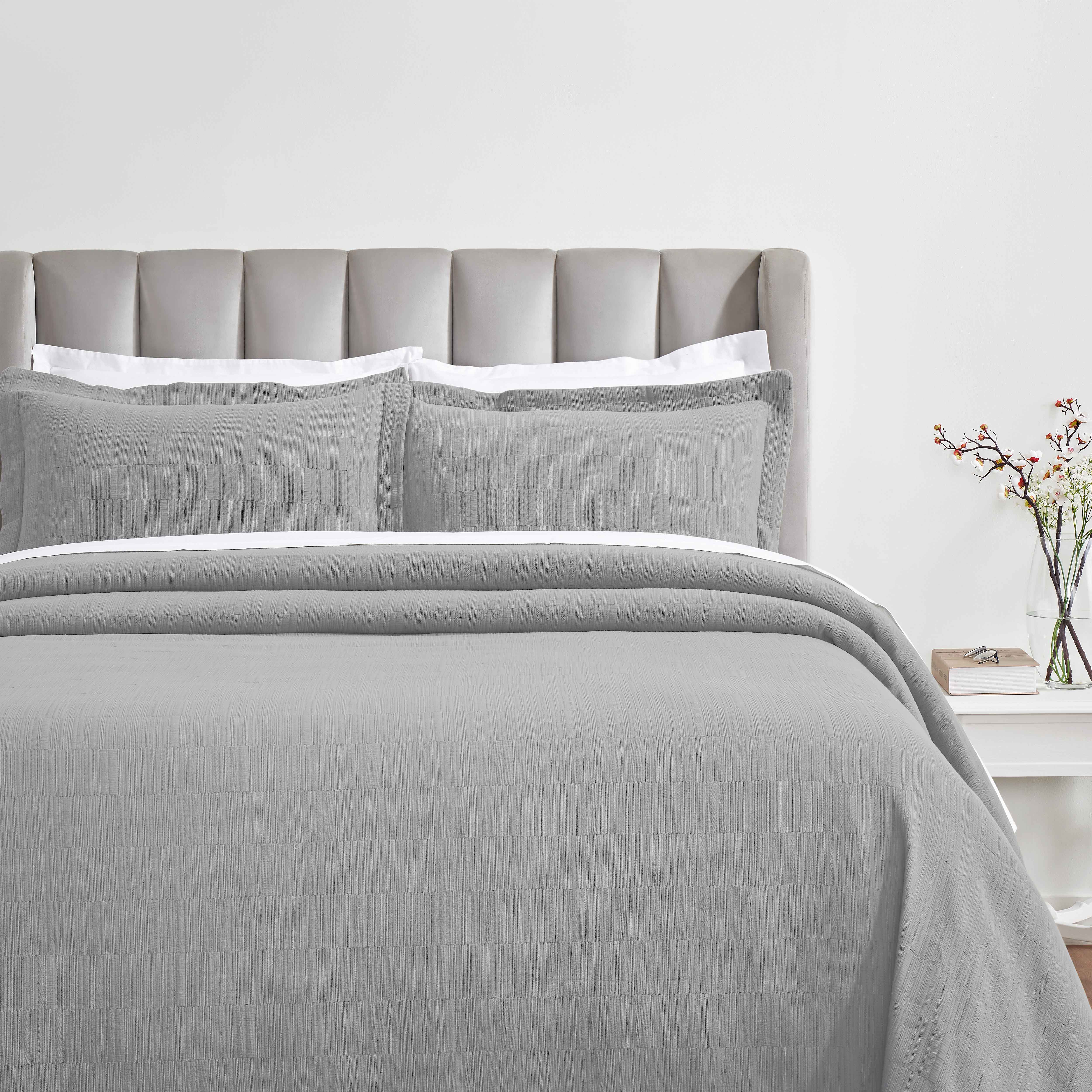 Zenith Cotton Medium Weight Geometric Matelasse Bedspread and Sham Set - Bedspread by Superior Brand
