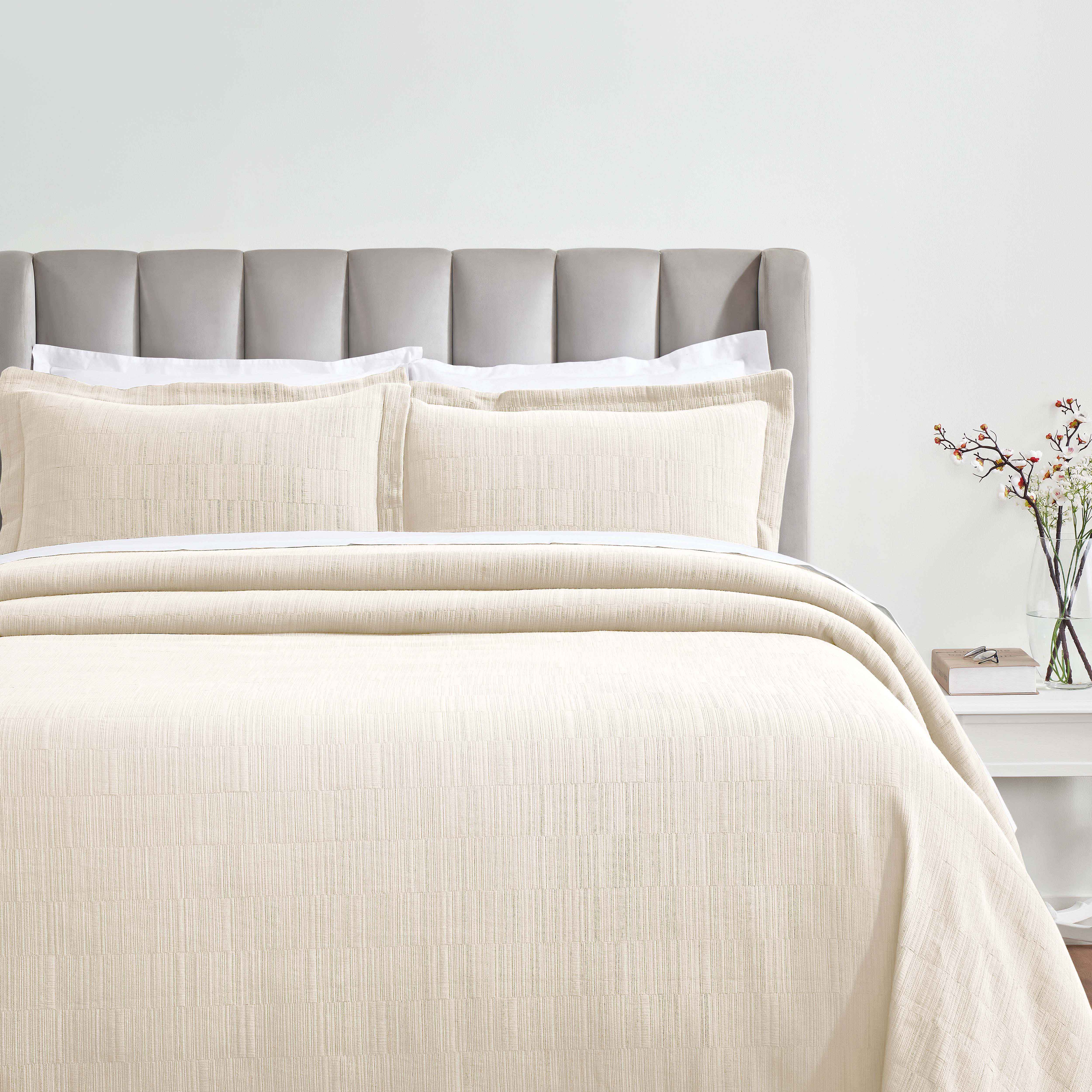 Zenith Cotton Medium Weight Geometric Matelasse Bedspread and Sham Set - Bedspread by Superior Brand