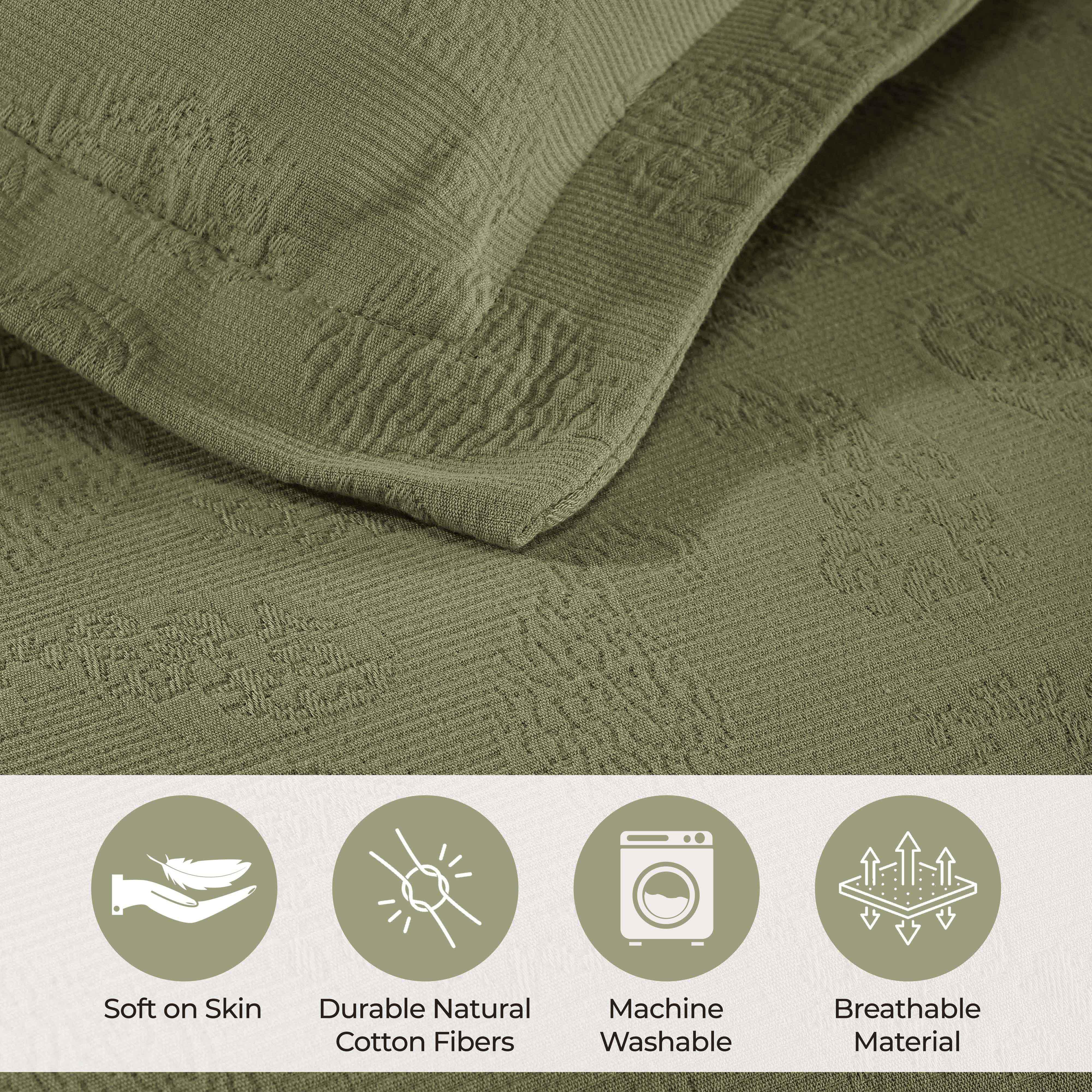 Lightweight Cotton Bedspread Set 3-Piece Paisley Jacquard Matelassé - Bedspread by Superior Brand