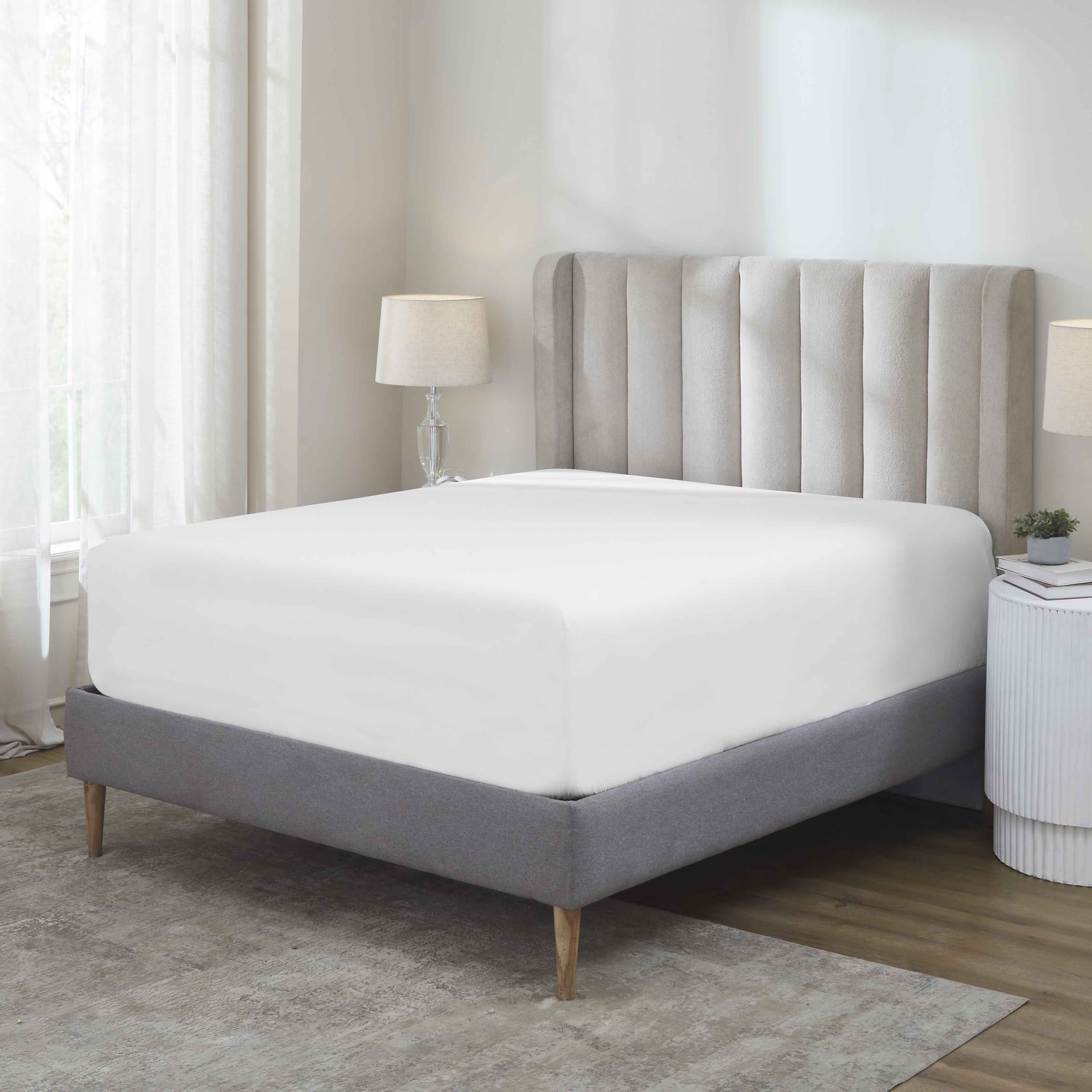 Pavo 100% Cotton 700 Thread Count Fitted Sheet - 18" & 20" Extra Deep Pocket Options - Fitted Sheet by Superior Brand