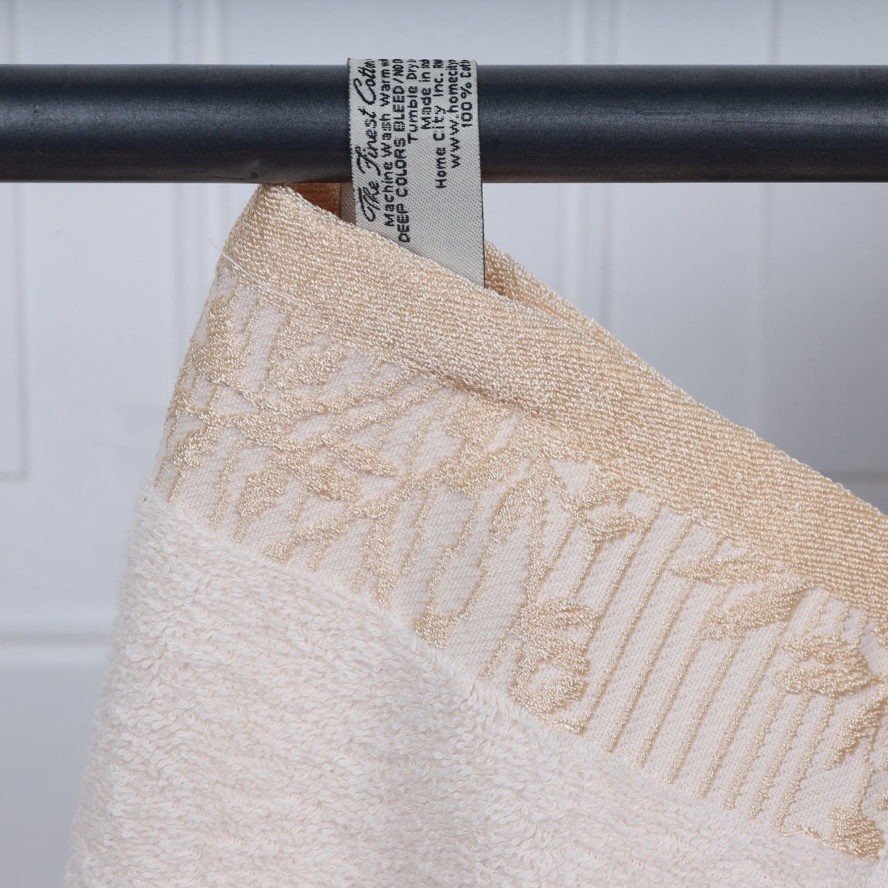 Superior Wisteria Cotton Floral Jacquard 8 Piece Towel Set - Ivory