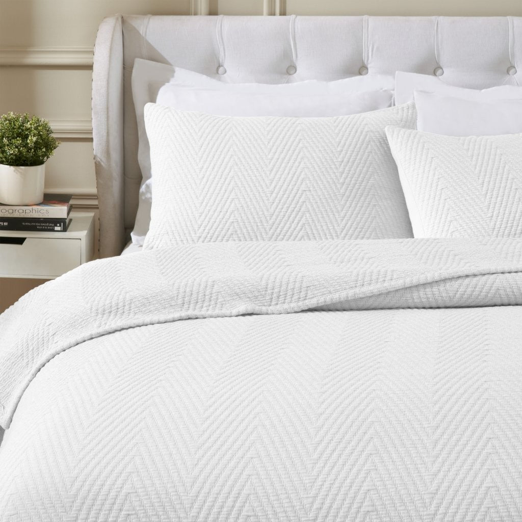 Aswan Cotton Medium Weight Textured Modern Chevron Woven Coverlet - Coverlet by Superior Brand