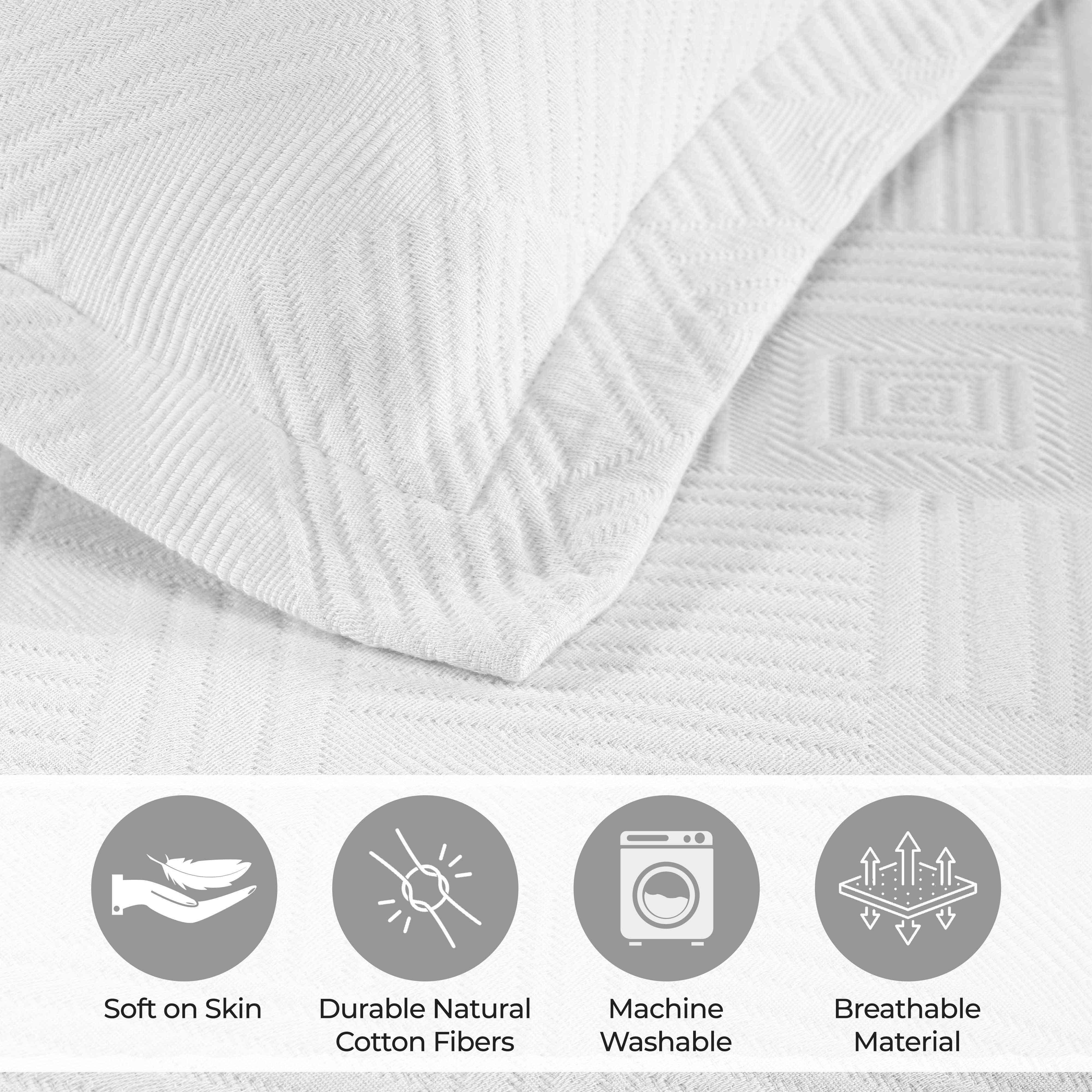 Lightweight Cotton Bedspread Sets 3-Piece Geometric Fret Jacquard Matelassé Scalloped - Bedspread by Superior Brand