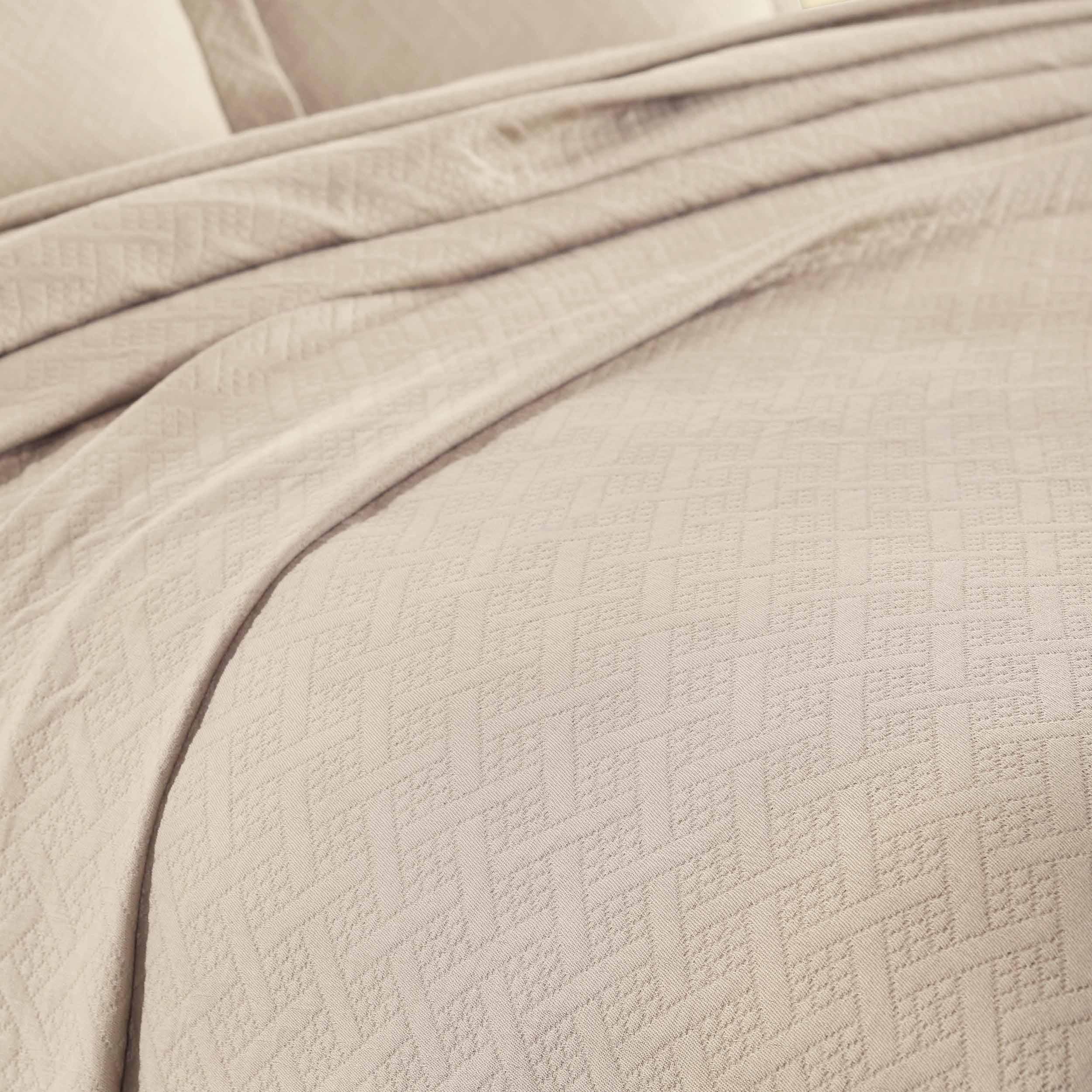 Lightweight Cotton Matelassé Bedspread Set 3-Piece Basketweave Jacquard - Bedspread by Superior Brand