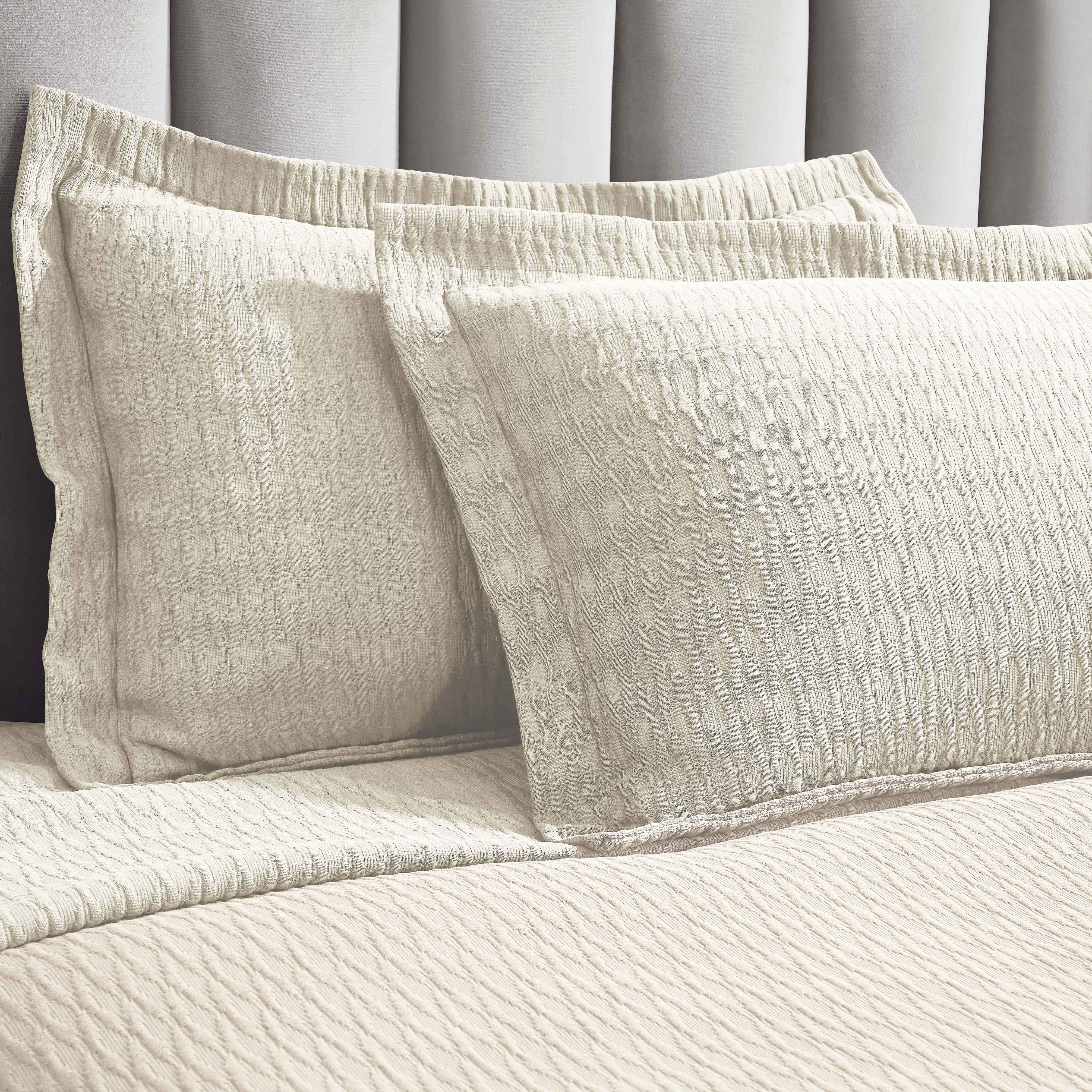 Lightweight Cotton Bedspread Sets 3-Piece Calvert Diamond Matelassé Jacquard - Bedspread by Superior Brand