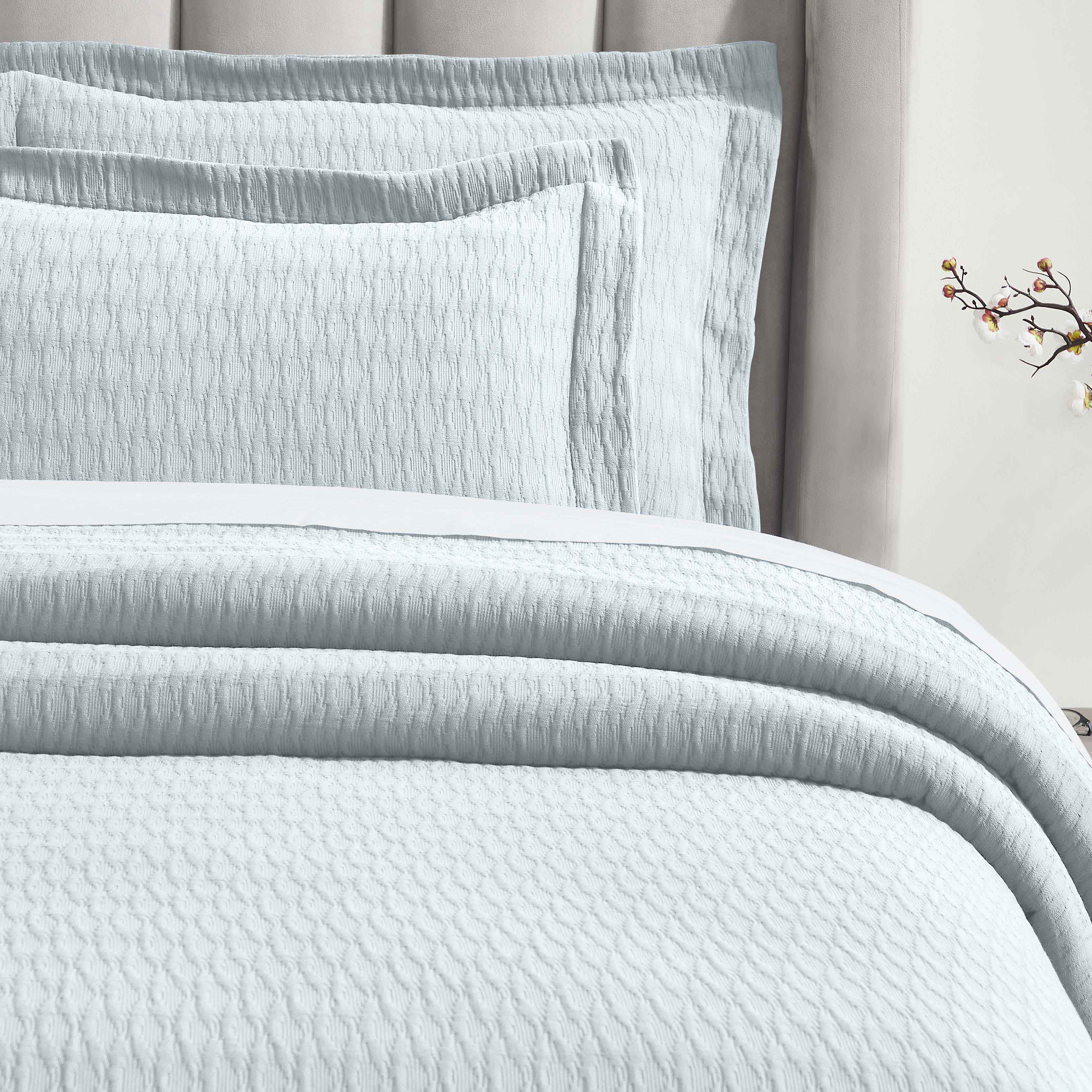 Lightweight Cotton Bedspread Sets 3-Piece Calvert Diamond Matelassé Jacquard - Bedspread by Superior Brand