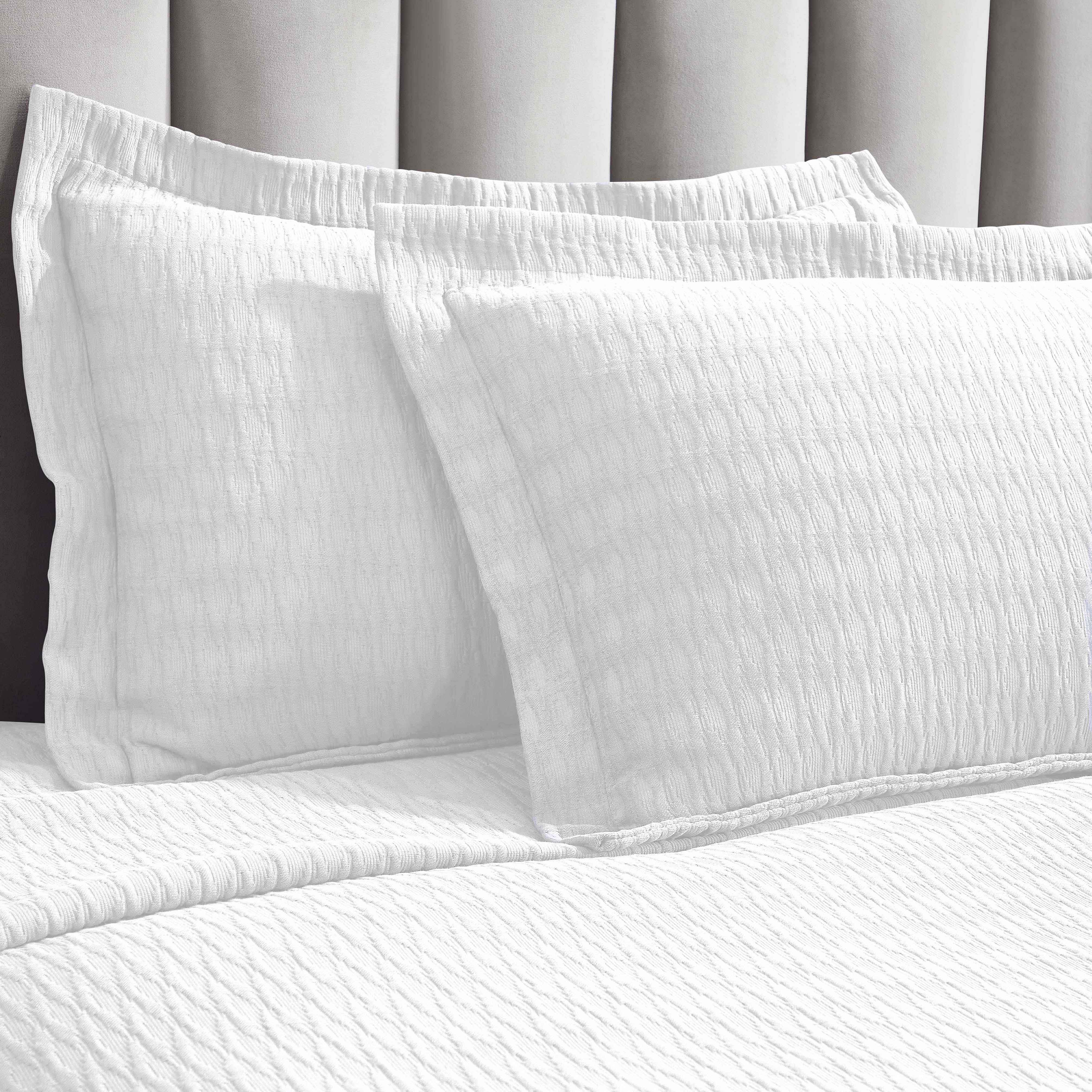 Lightweight Cotton Bedspread Sets 3-Piece Calvert Diamond Matelassé Jacquard - Bedspread by Superior Brand