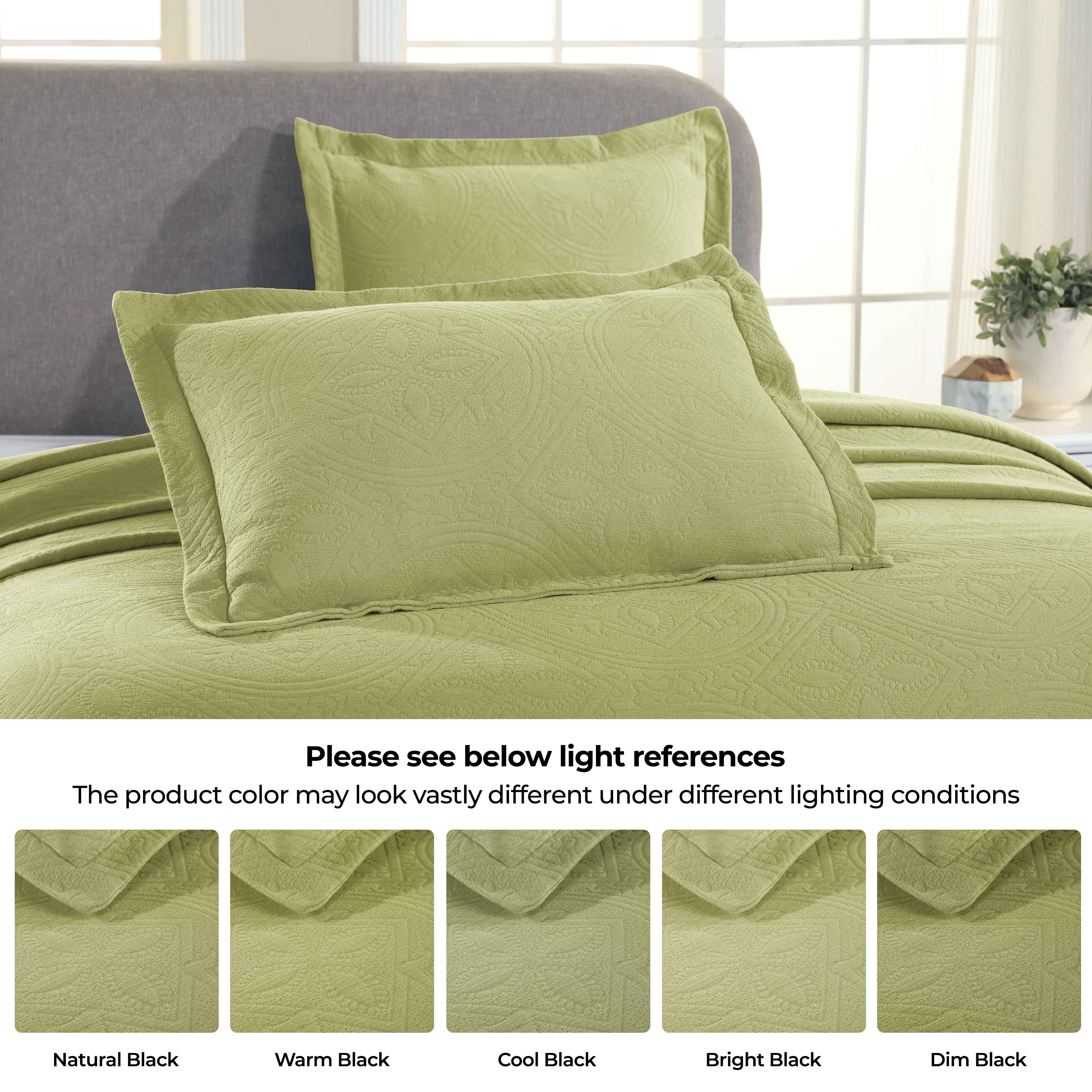 Lightweight Cotton Bedspread Sets 3-Piece Celtic Circle Jacquard Matelassé - Bedspread by Superior Brand