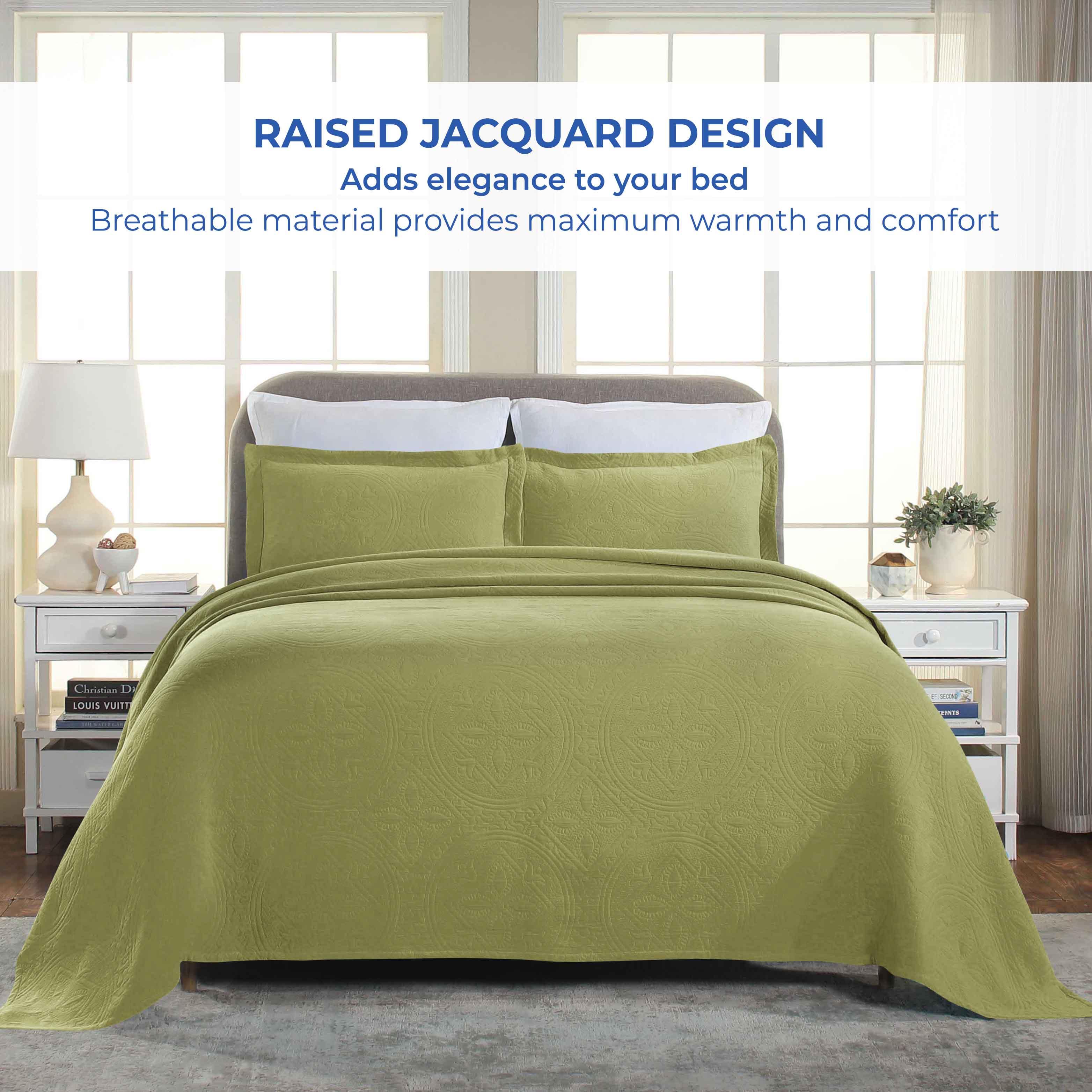 Lightweight Cotton Bedspread Sets 3-Piece Celtic Circle Jacquard Matelassé - Bedspread by Superior Brand