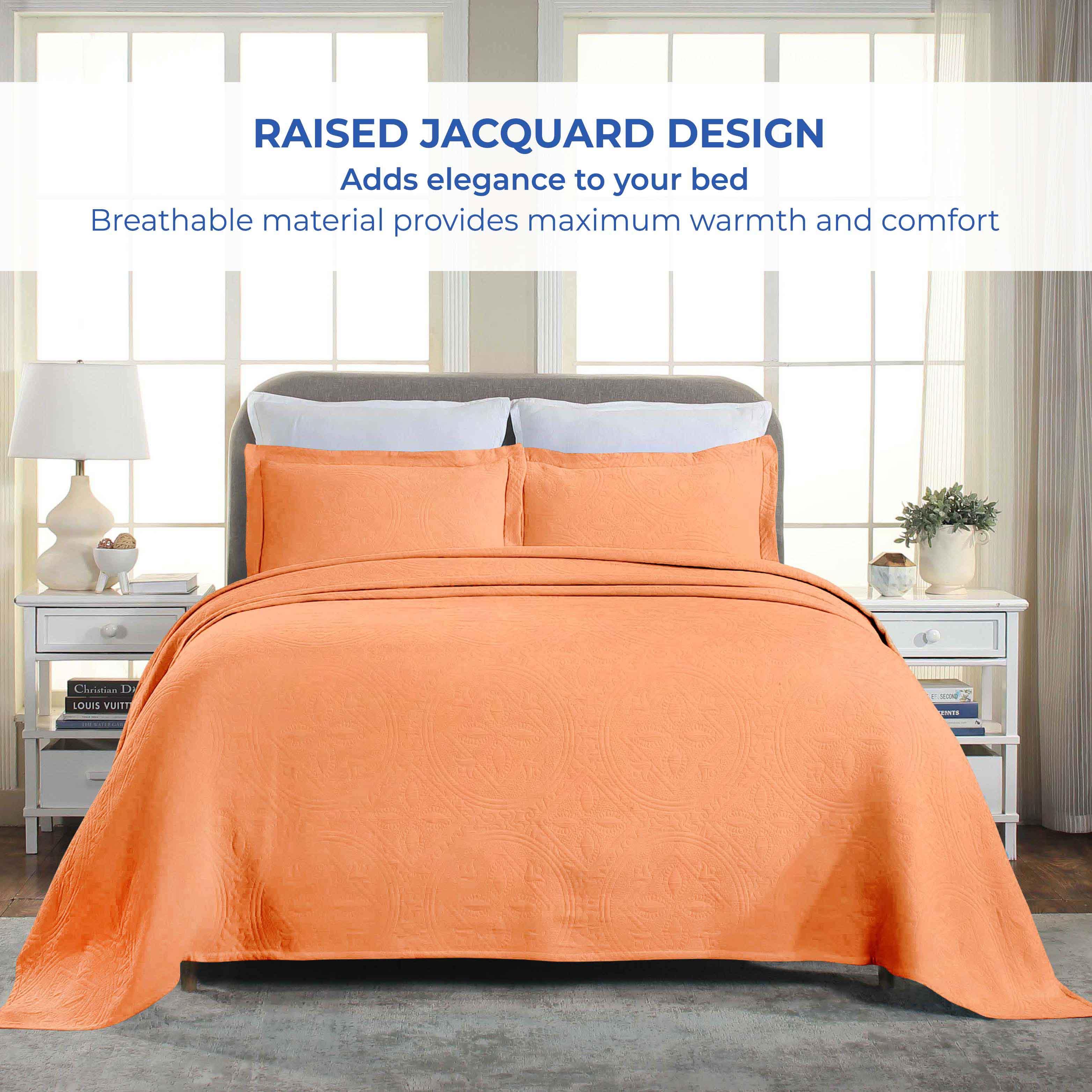 Lightweight Cotton Bedspread Sets 3-Piece Celtic Circle Jacquard Matelassé - Bedspread by Superior Brand