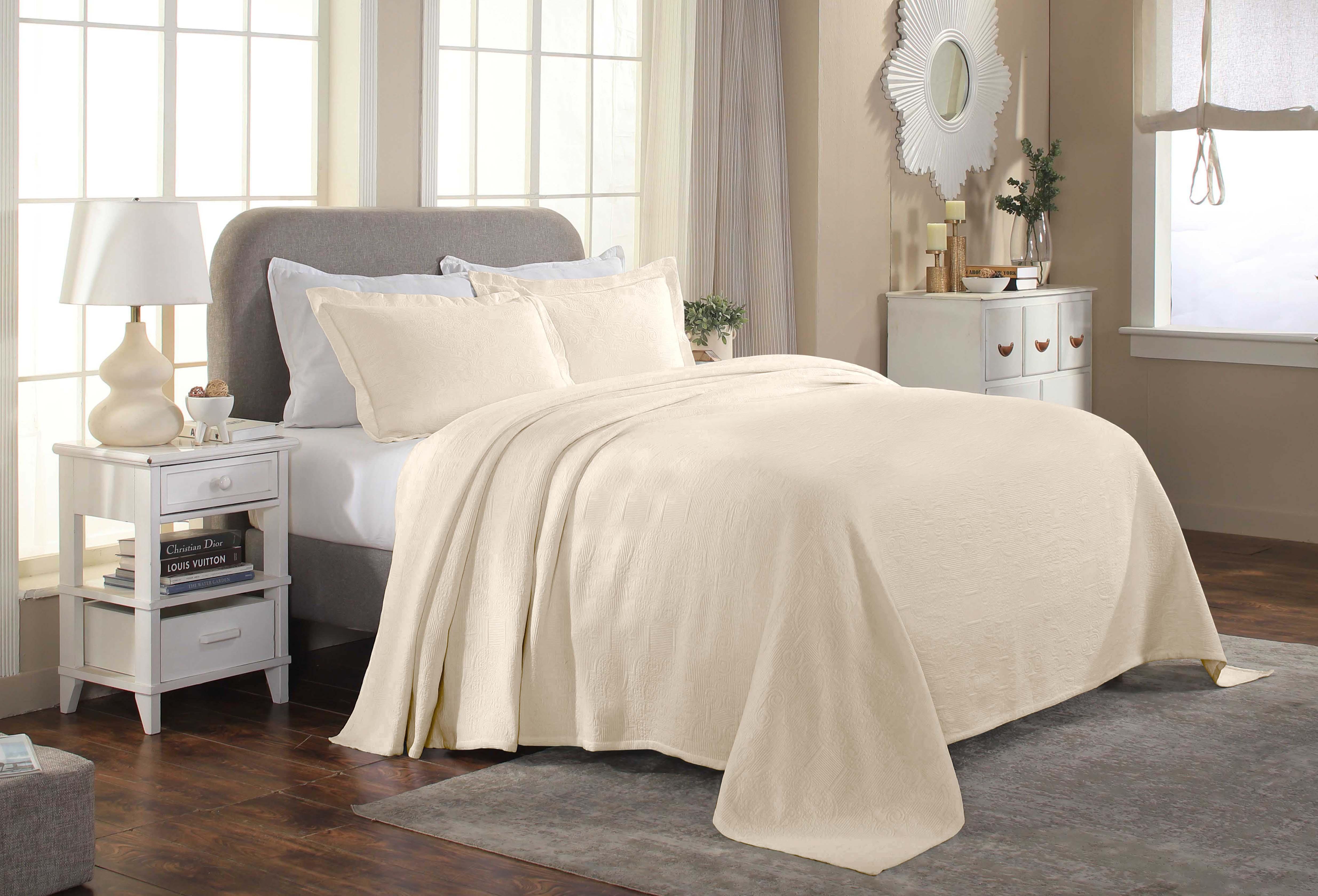 Florin Cotton Matelasse Weave Jacquard Scroll Medallion Bedspread Set - Bedspread by Superior Brand