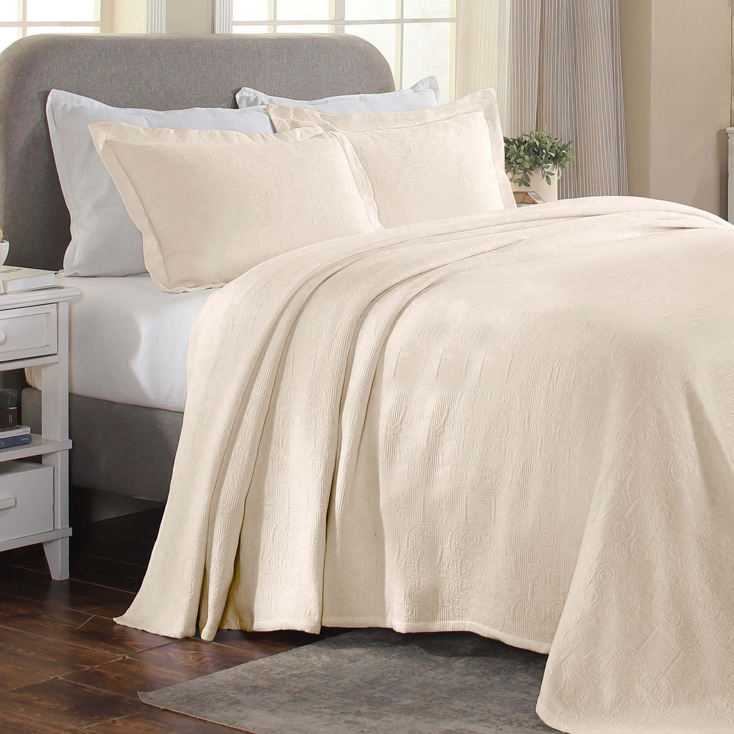 Florin Cotton Matelasse Weave Jacquard Scroll Medallion Bedspread Set - Bedspread by Superior Brand