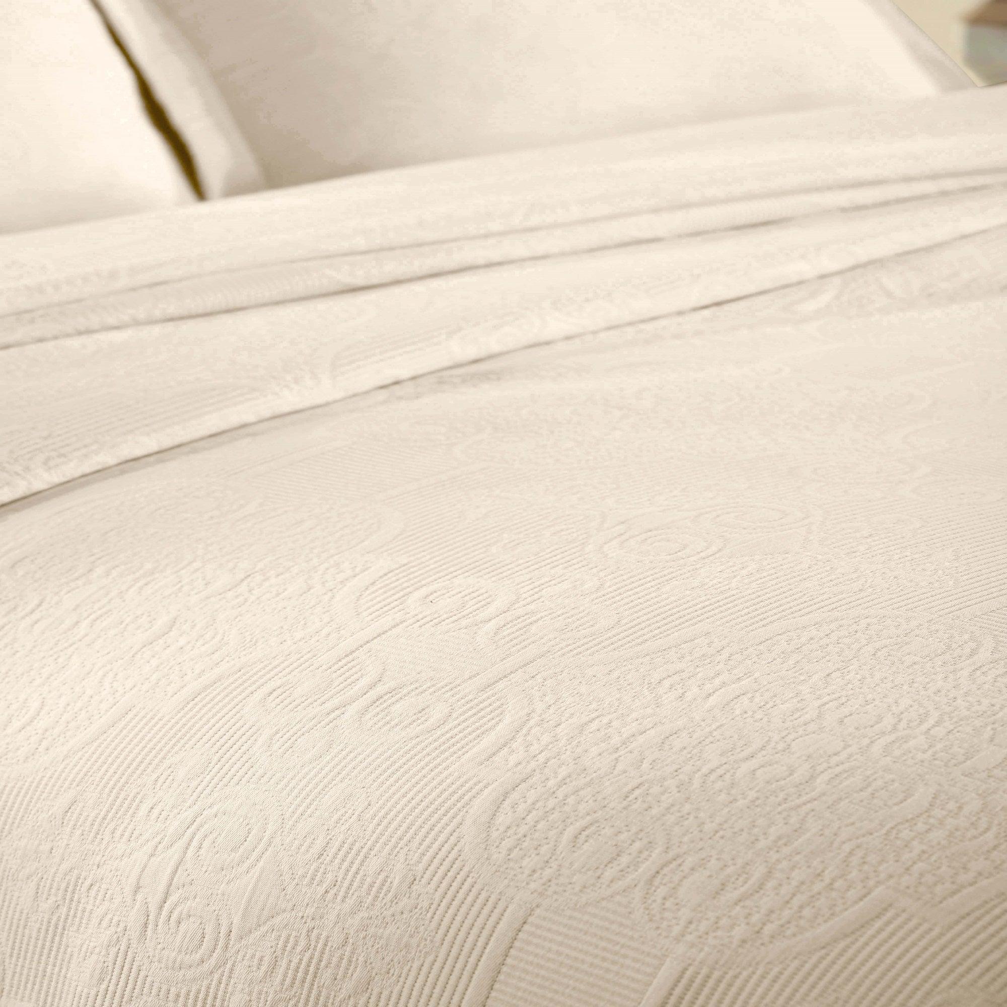 Florin Cotton Matelasse Weave Jacquard Scroll Medallion Bedspread Set - Bedspread by Superior Brand