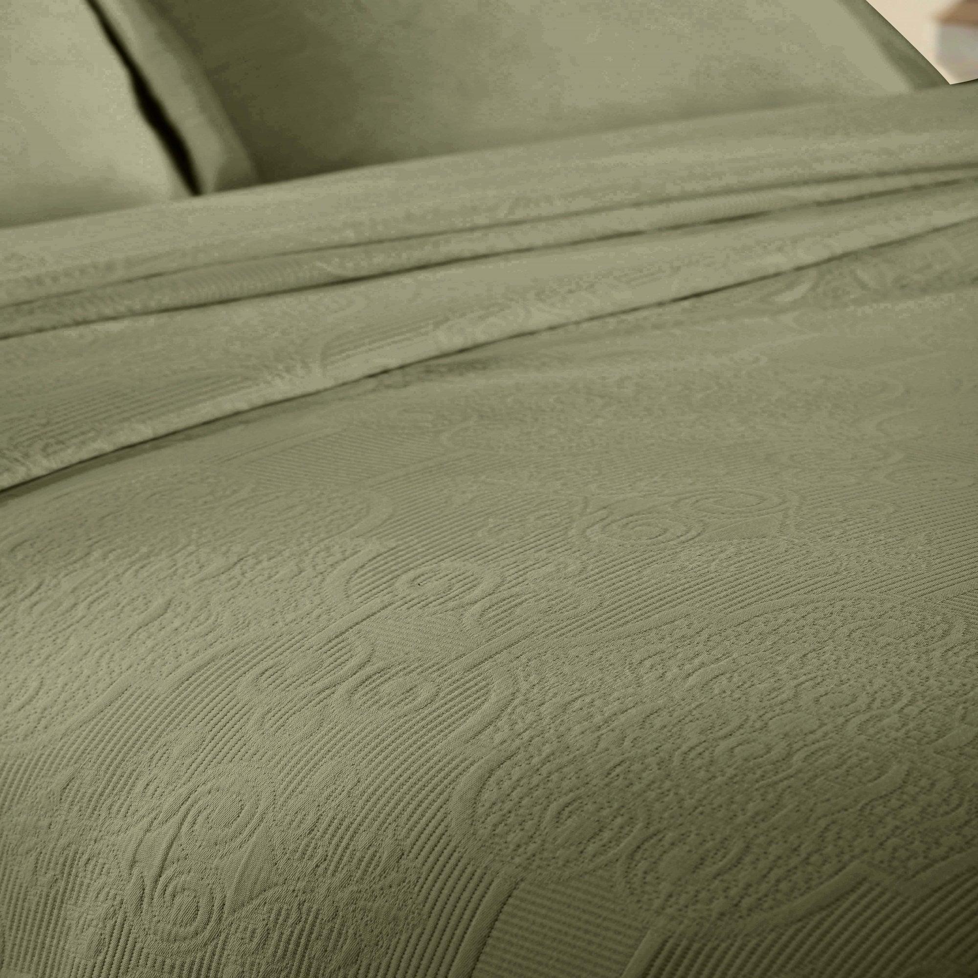 Florin Cotton Matelasse Weave Jacquard Scroll Medallion Bedspread Set - Bedspread by Superior Brand