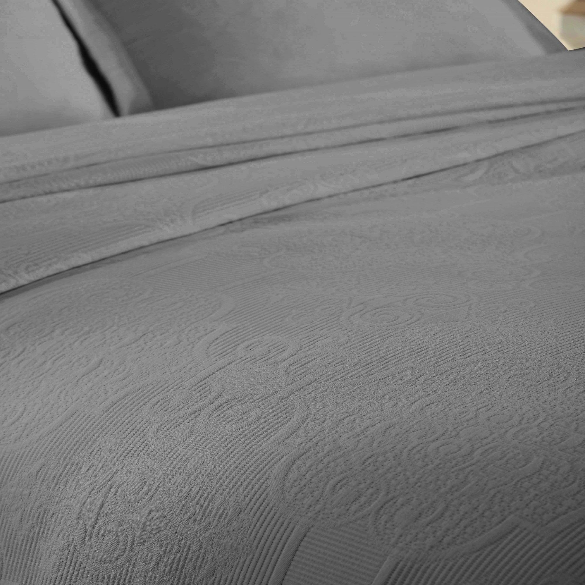 Florin Cotton Matelasse Weave Jacquard Scroll Medallion Bedspread Set - Bedspread by Superior Brand