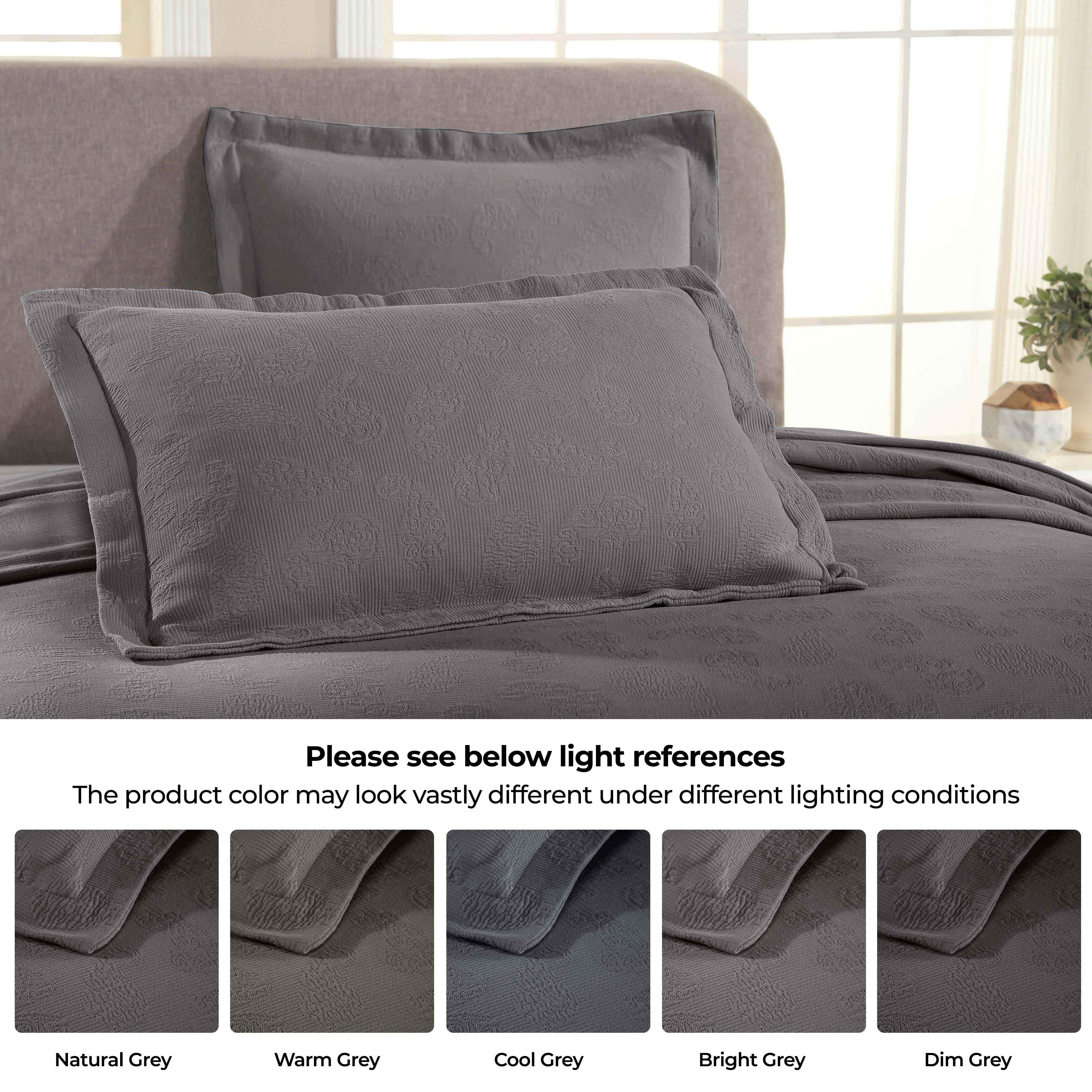 Lightweight Cotton Bedspread Set 3-Piece Paisley Jacquard Matelassé - Bedspread by Superior Brand