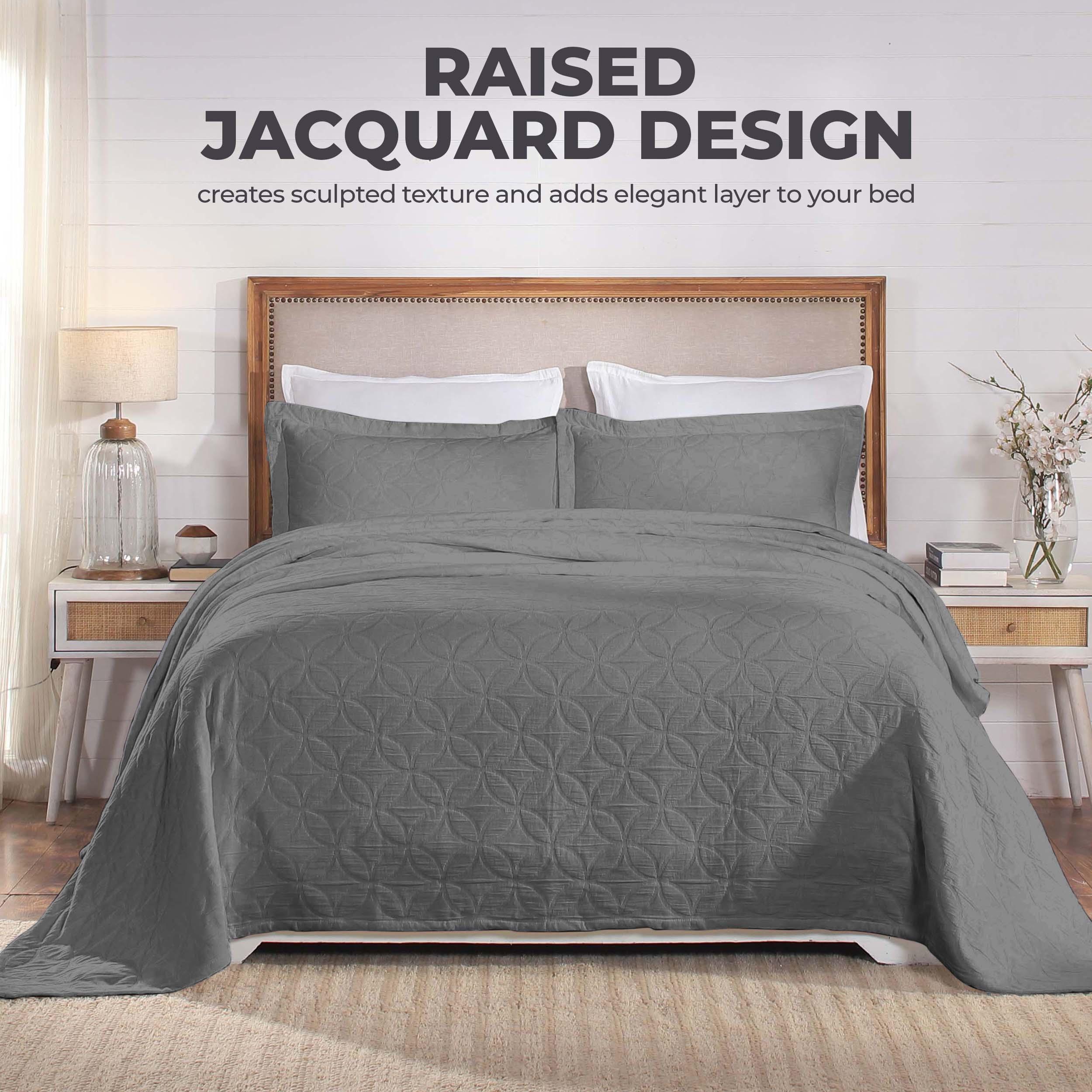 Lightweight Cotton Bedspread Sets 3-Piece Serenity Wedding Ring Jacquard Matelassé - Bedspread by Superior Brand