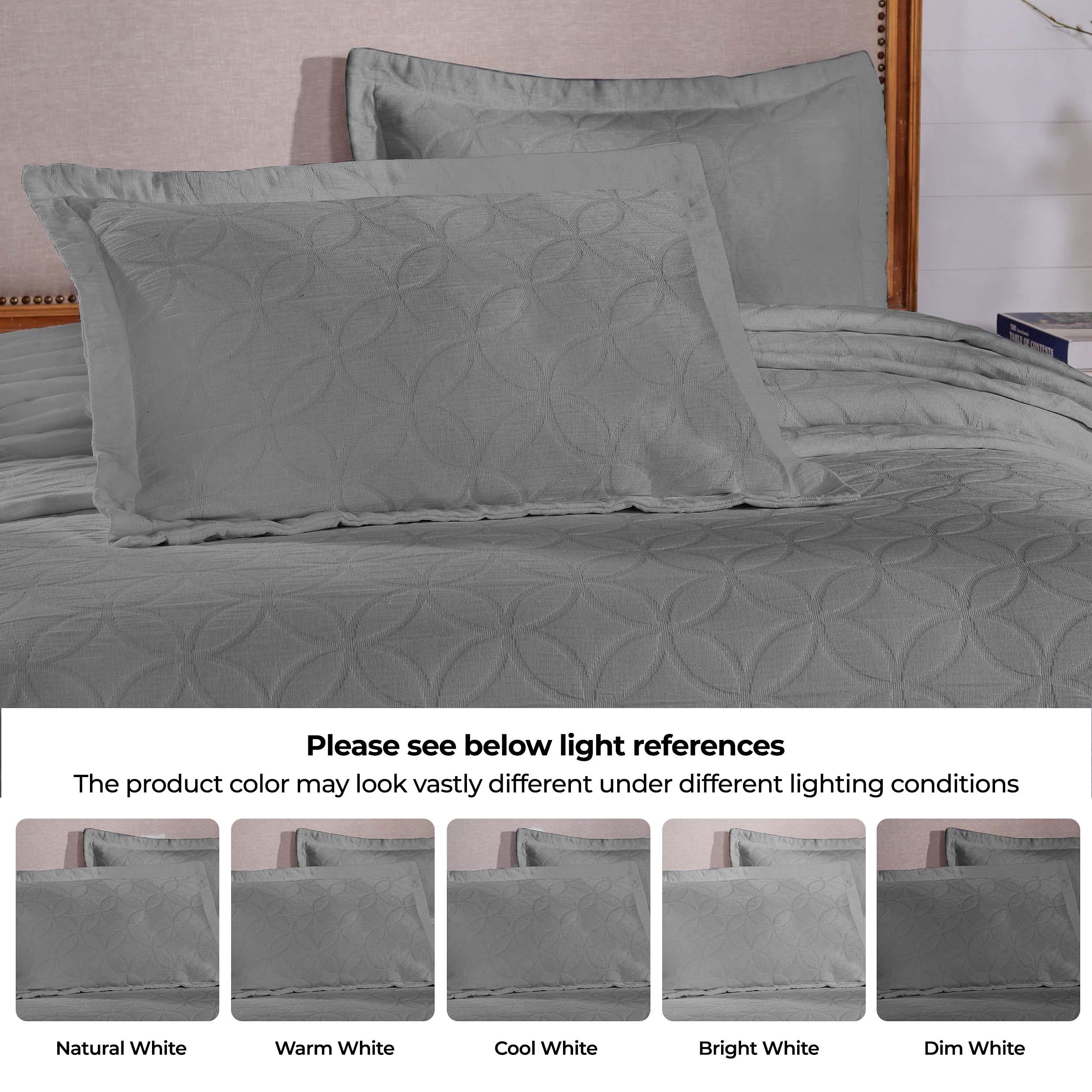 Lightweight Cotton Bedspread Sets 3-Piece Serenity Wedding Ring Jacquard Matelassé - Bedspread by Superior Brand