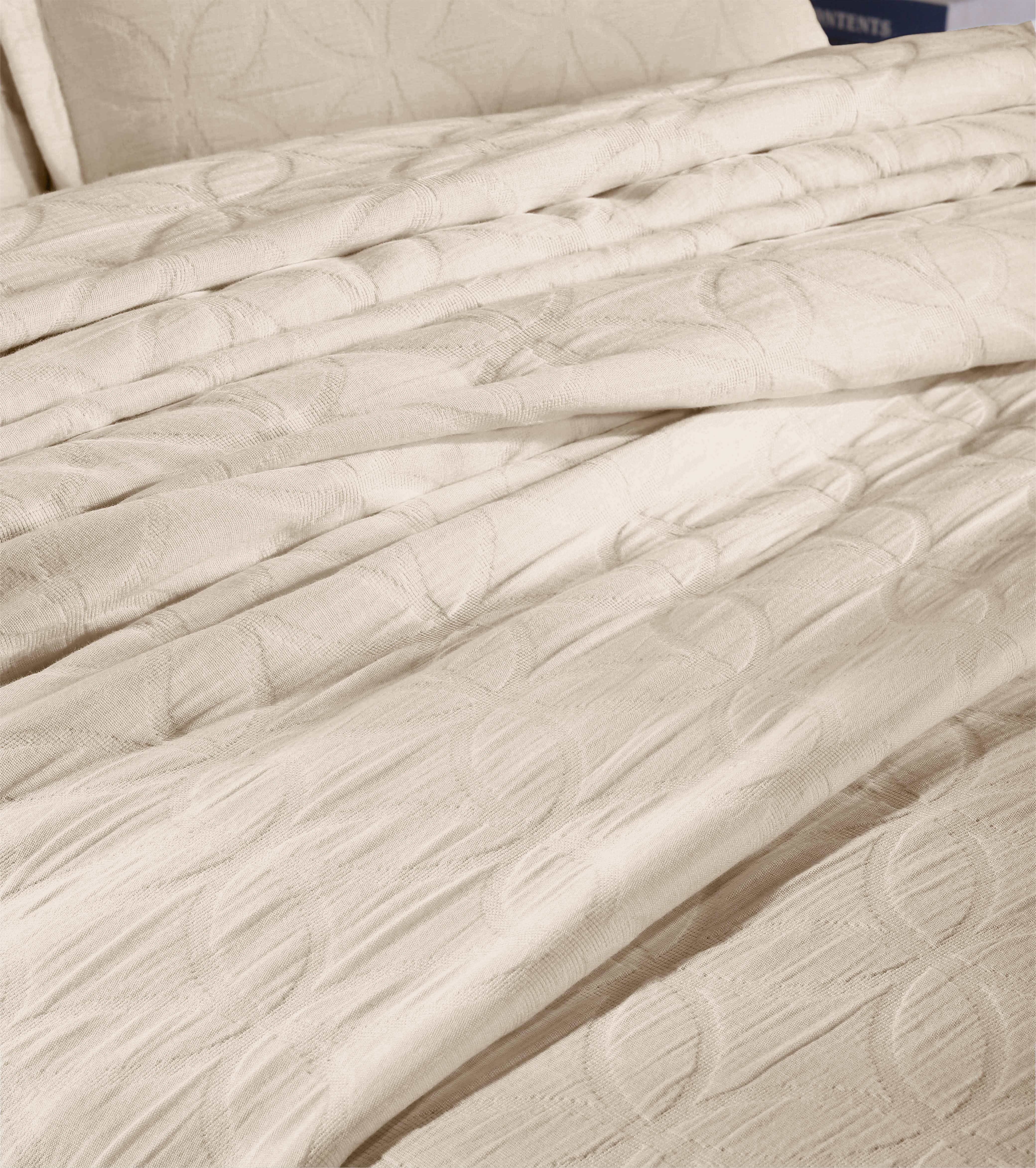 Lightweight Cotton Bedspread Sets 3-Piece Serenity Wedding Ring Jacquard Matelassé - Bedspread by Superior Brand