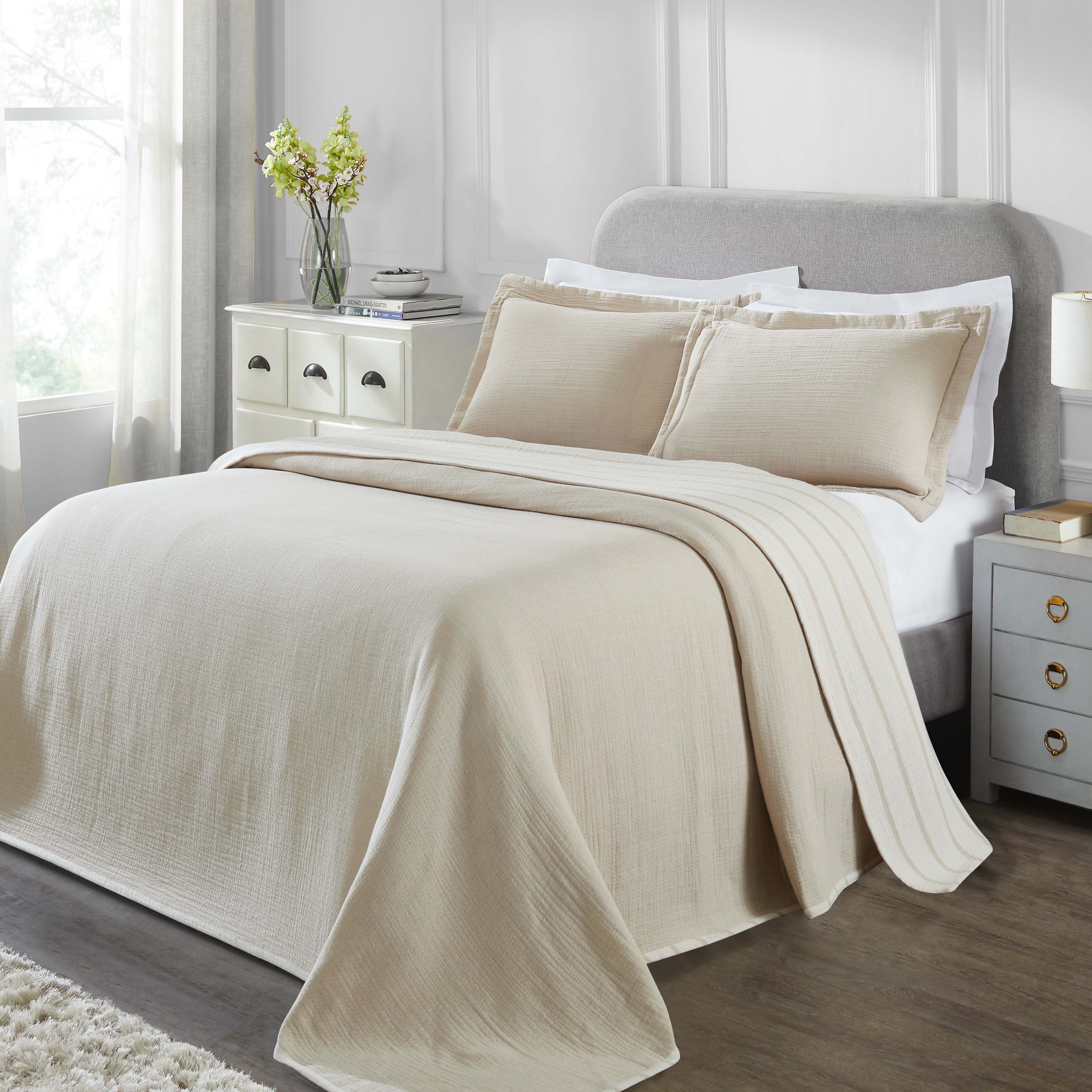 Valencia Cotton Reversible Medium Weight Matelasse Bedspread Set - Bedspread by Superior Brand